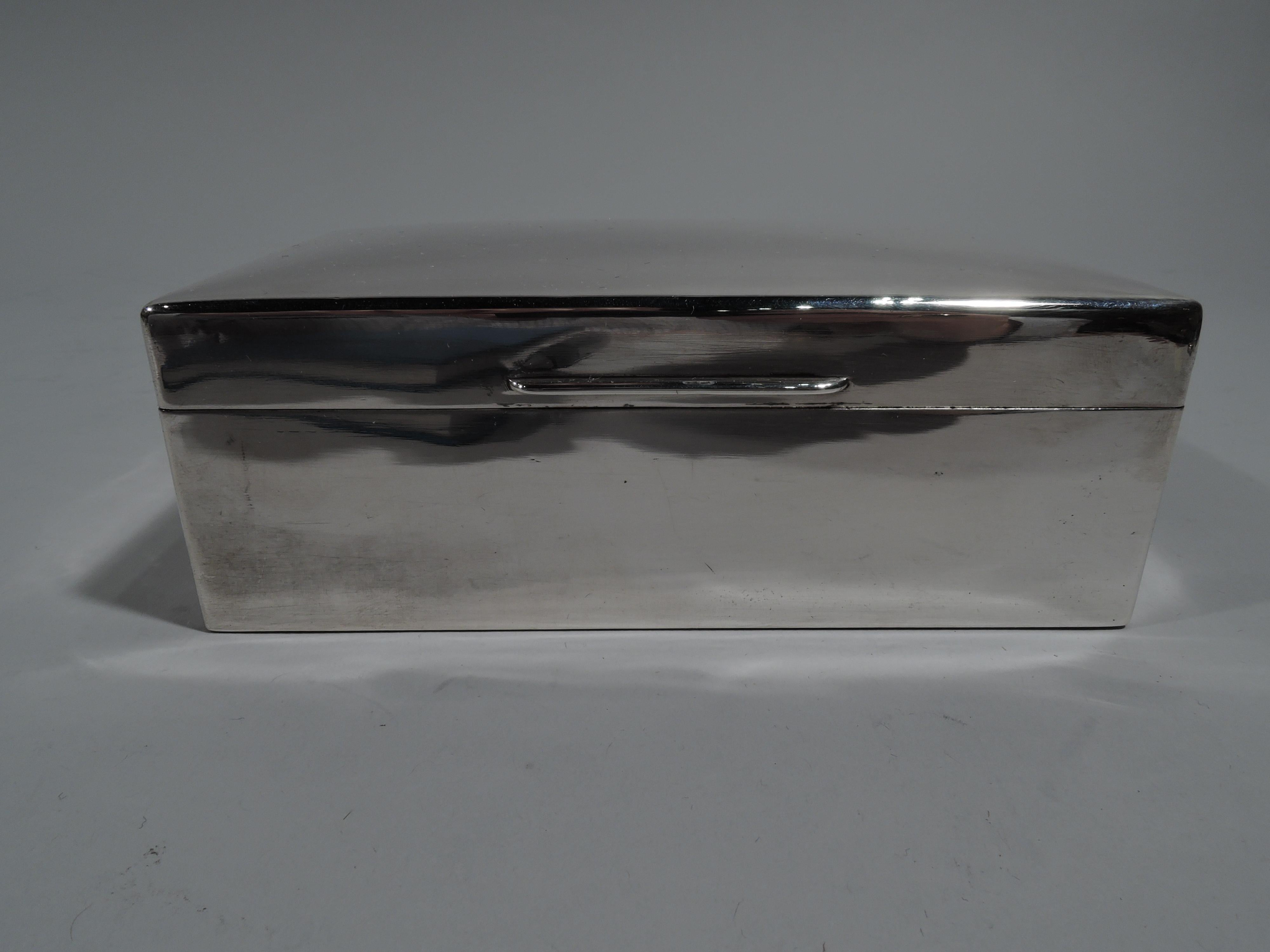 English Modern Sterling Silver Box by Richard Comyns In Good Condition In New York, NY