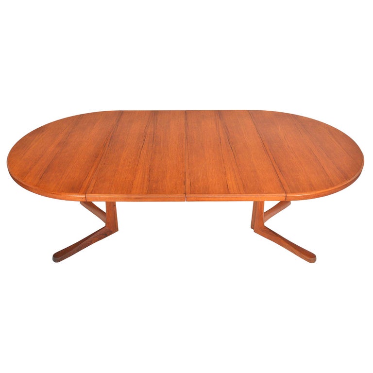English Modern Teak Pedestal Dining Table With Two Leaves For At 1stdibs Modern Teak Pedestal Dining Table, Modern Pedestal Dining Table With Leaf