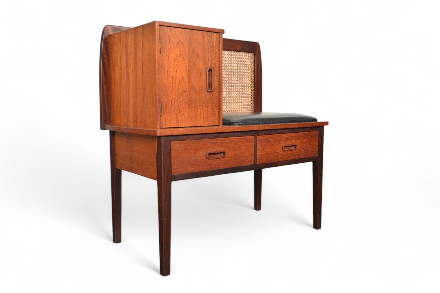Mid-Century Modern English Modern Telephone Bench in Teak by Jentique