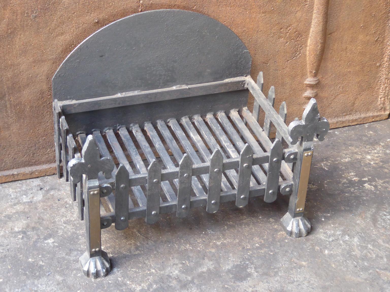 English Modernist Fireplace Grate, Fire Grate In Good Condition In Amerongen, NL