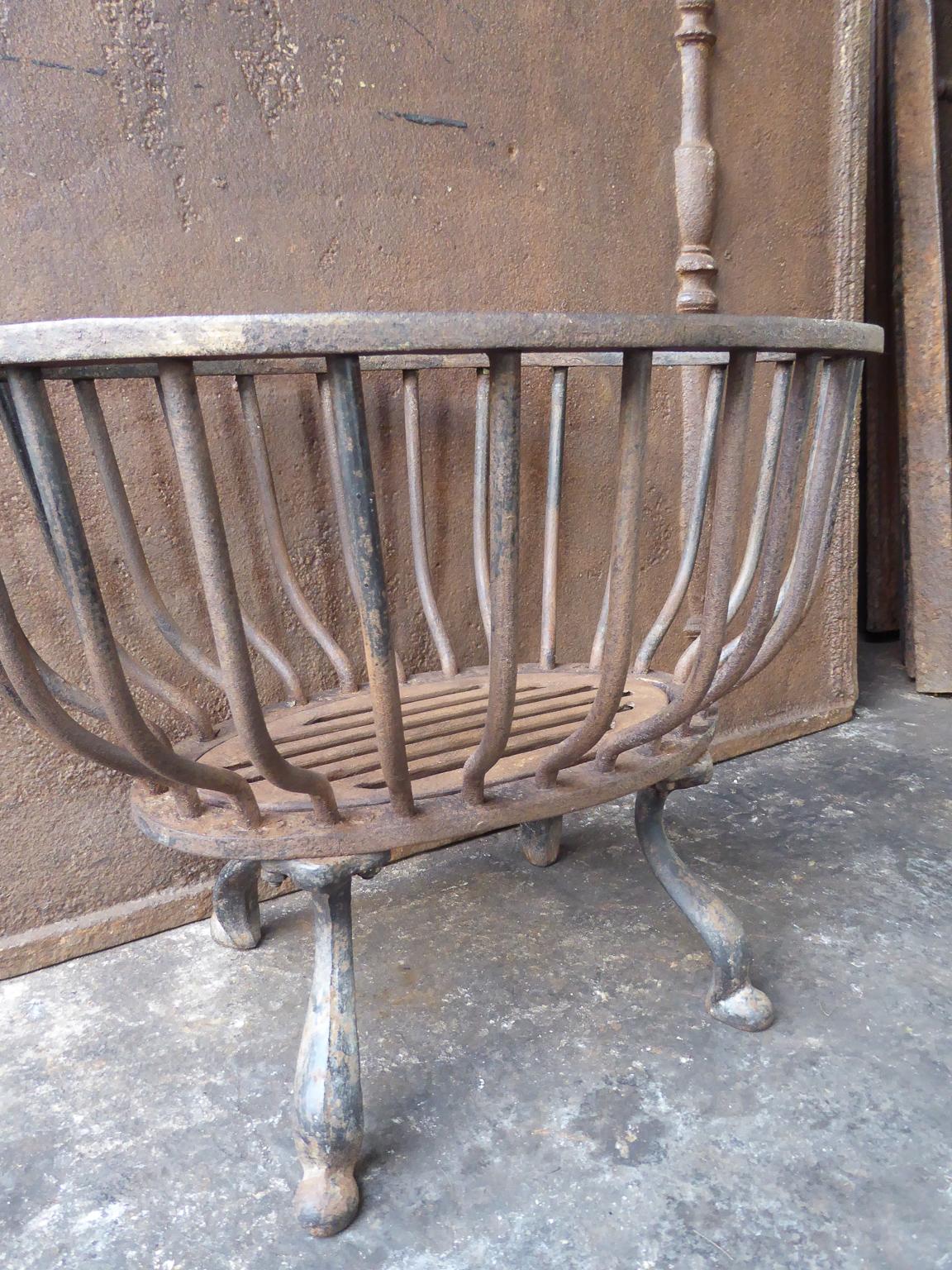 English Modernist Fireplace Grate, Fire Grate In Good Condition In Amerongen, NL