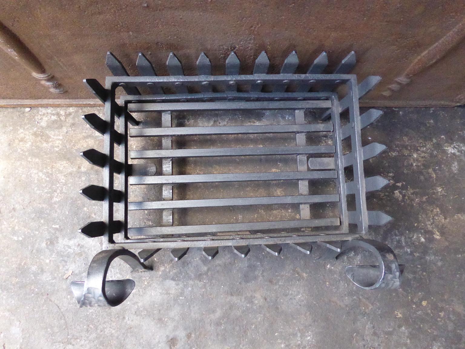 English Modernist Fireplace Grate, Fire Grate, 20th Century For Sale 3