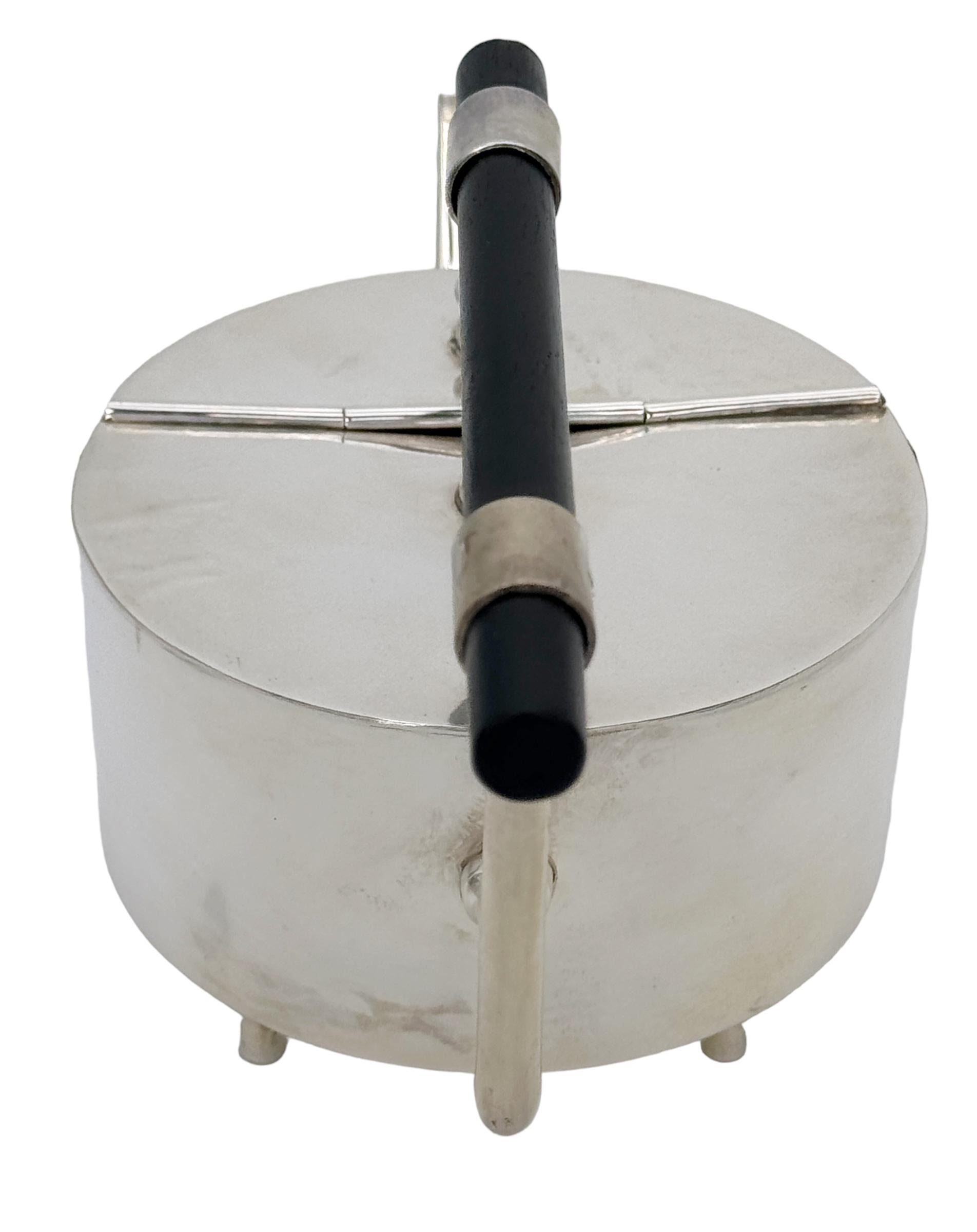 Tetera modernista inglesa de plata, según Christopher Dresser Moderno en venta