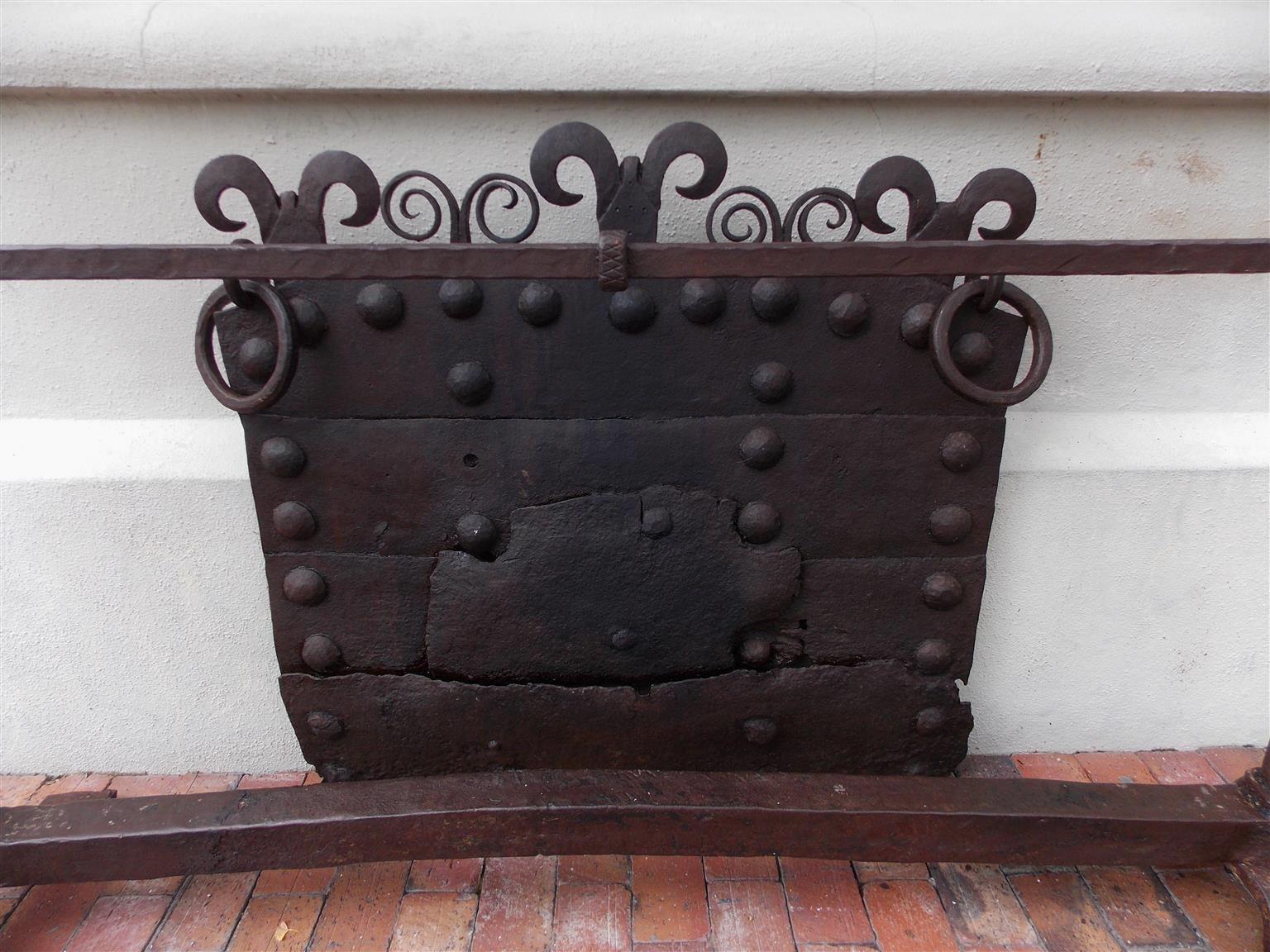 Hammered English Monumental Wrought Iron Fire Guard with Decorative Fire Back, Circa 1750 For Sale