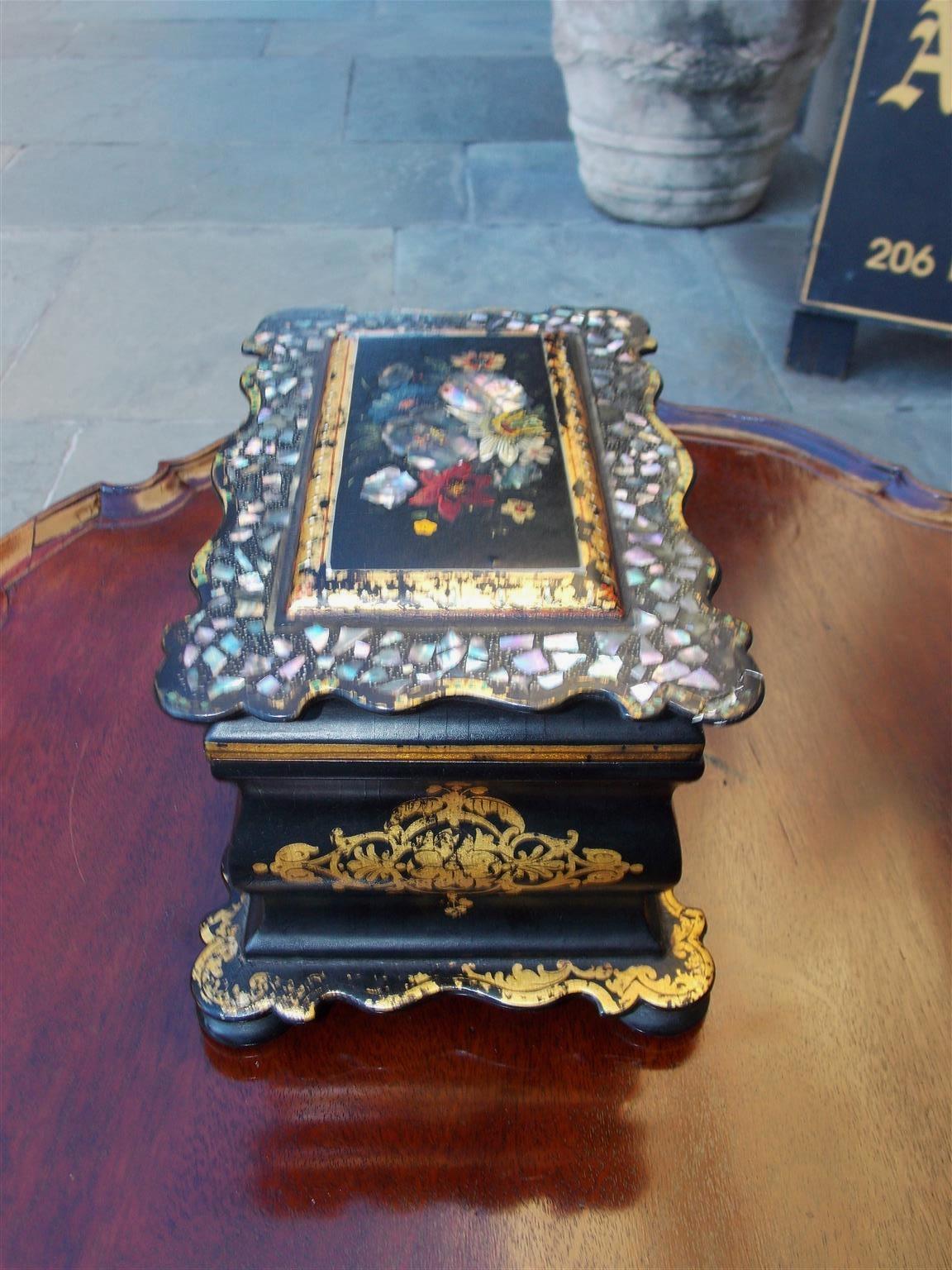 English Mother of Pearl and Papier Mâché Tea Caddy with Lidded Interior, C. 1810 In Excellent Condition In Hollywood, SC