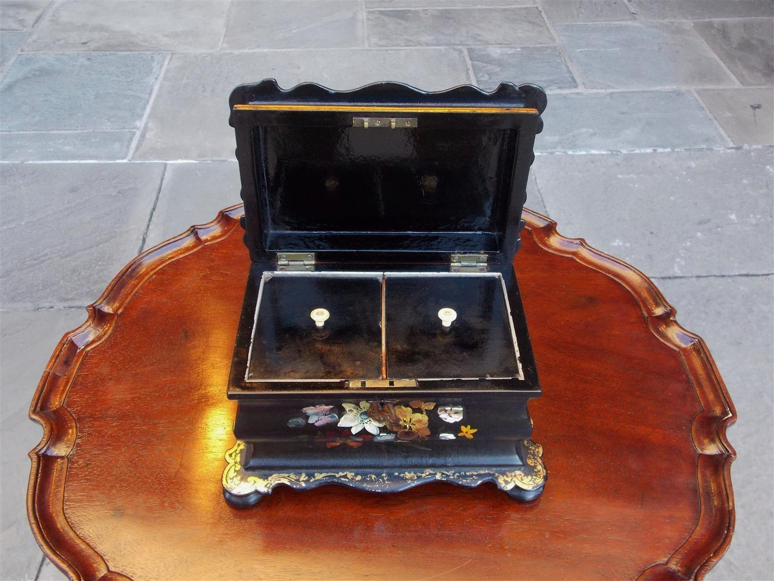 Mother-of-Pearl English Mother of Pearl and Papier Mâché Tea Caddy with Lidded Interior, C. 1810