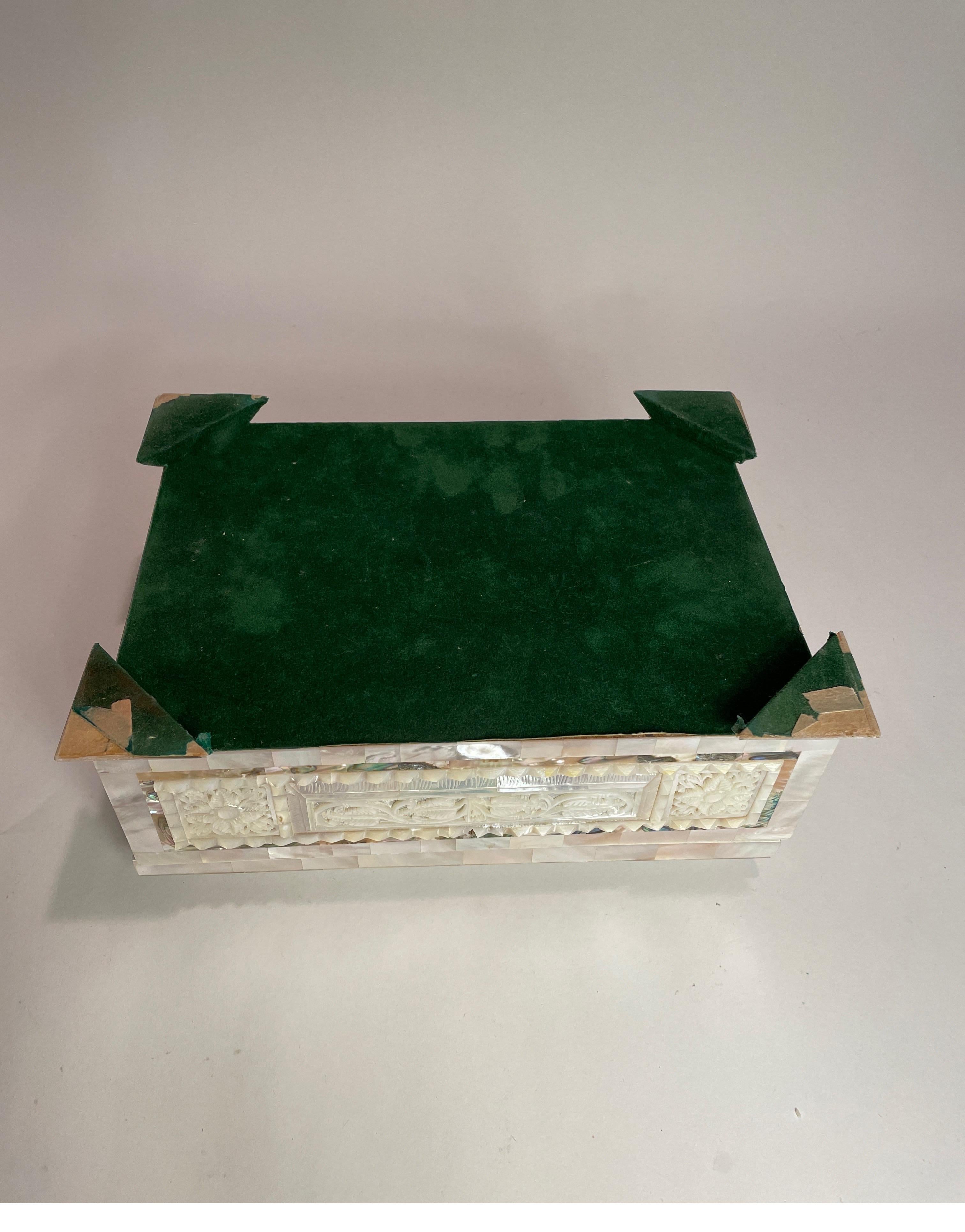 English Mother of Pearl carved casket box with abalone inlay For Sale 3