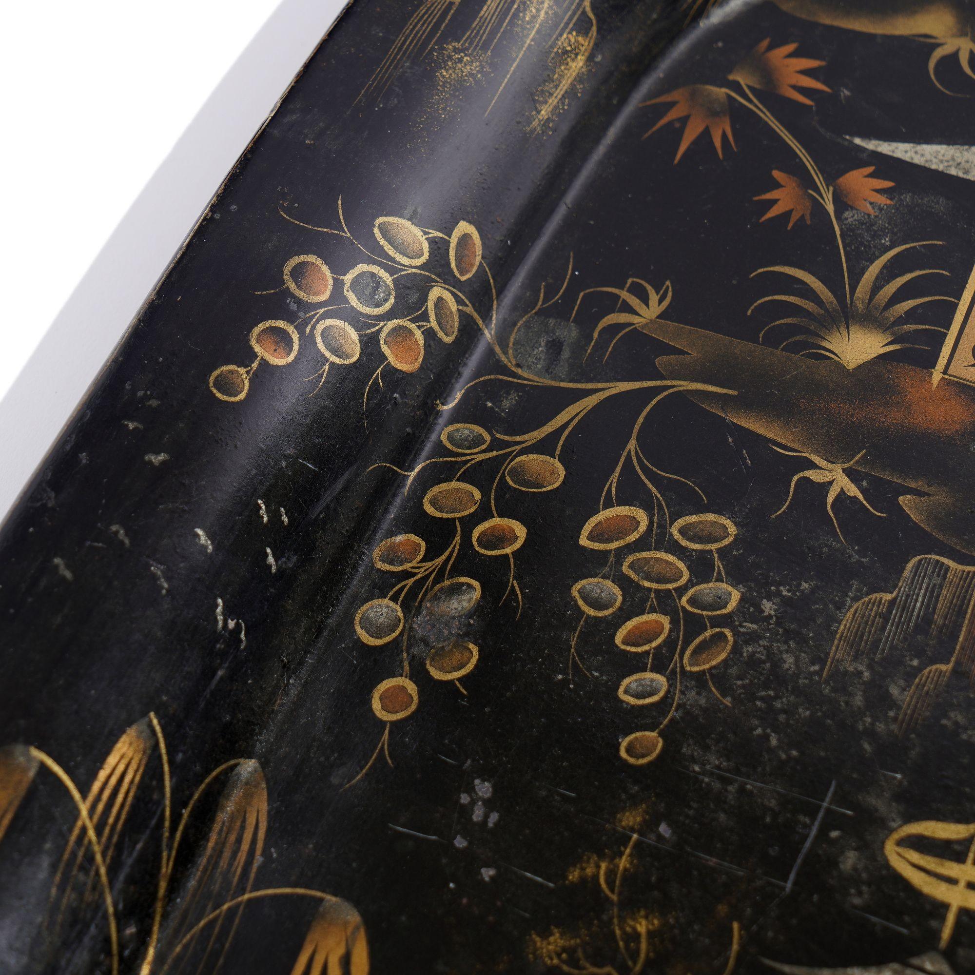 Plateau à tole à bord roulé en chinoiserie naïve anglaise, 1830 en vente 2