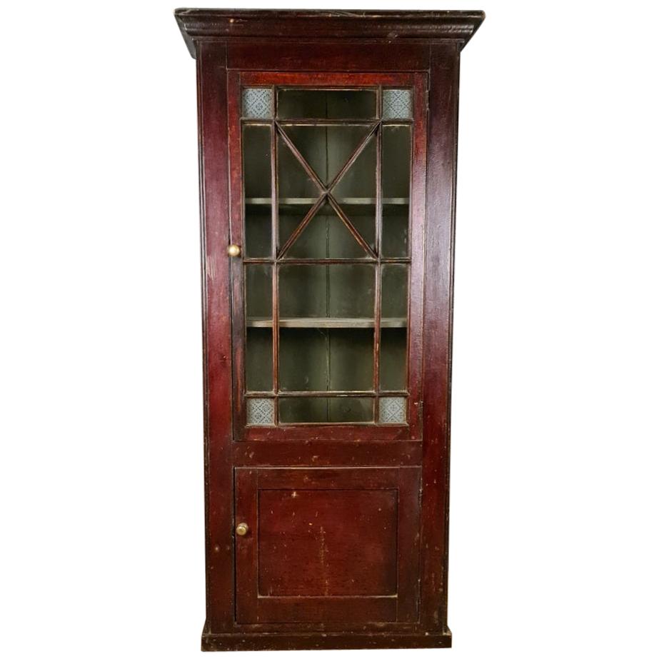 Armoire anglaise étroite anglaise