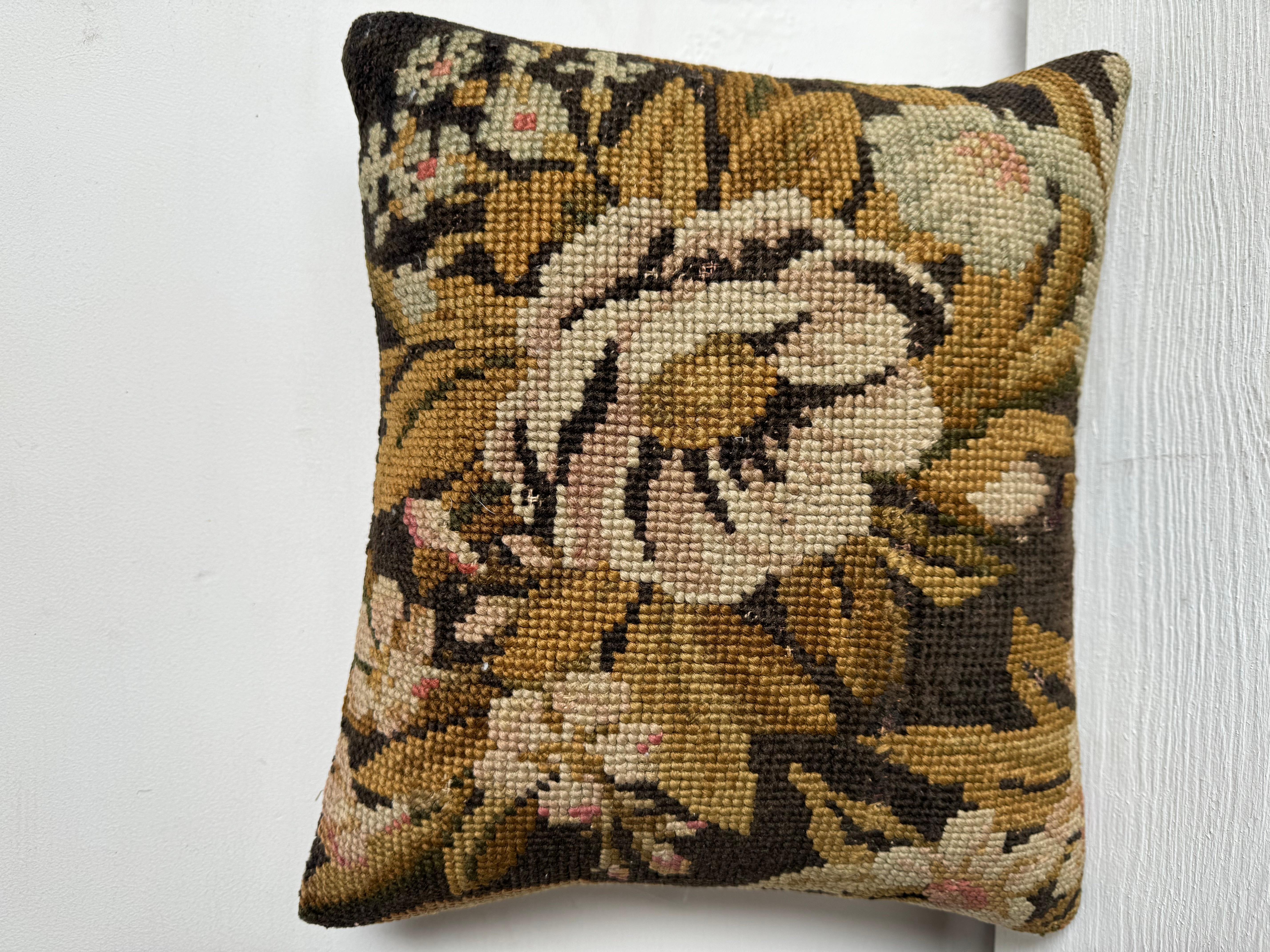 English Needlework Pillow 1850 - 14