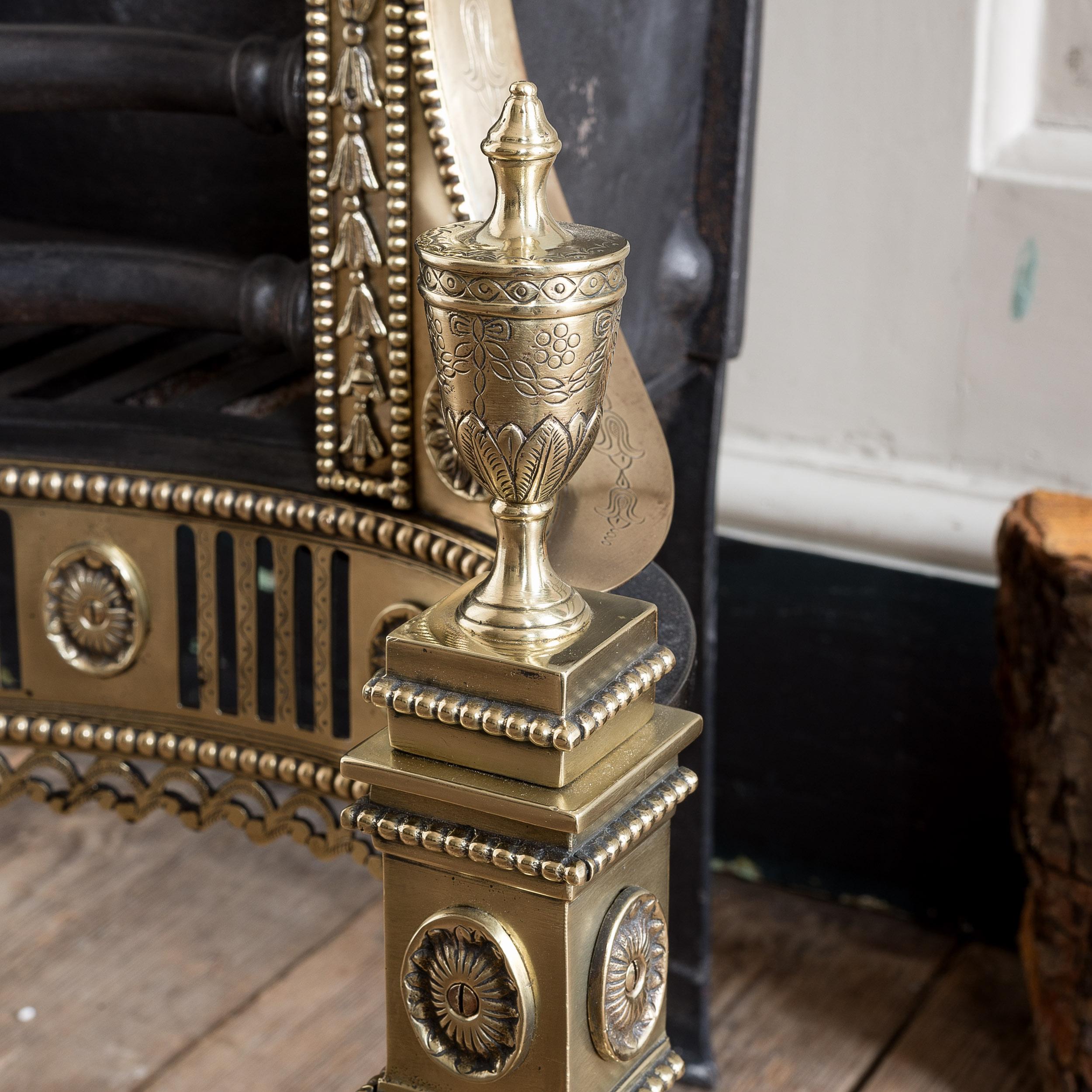 English Neo-Classical Brass and Iron Fire Basket For Sale 3