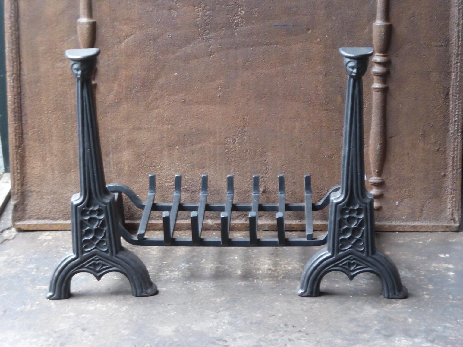 English neo gothic fireplace style basket or fire basket. The fireplace grate is made of cast iron. The total width of the front of the fireplace grate is 32 inch (81 cm).

















   