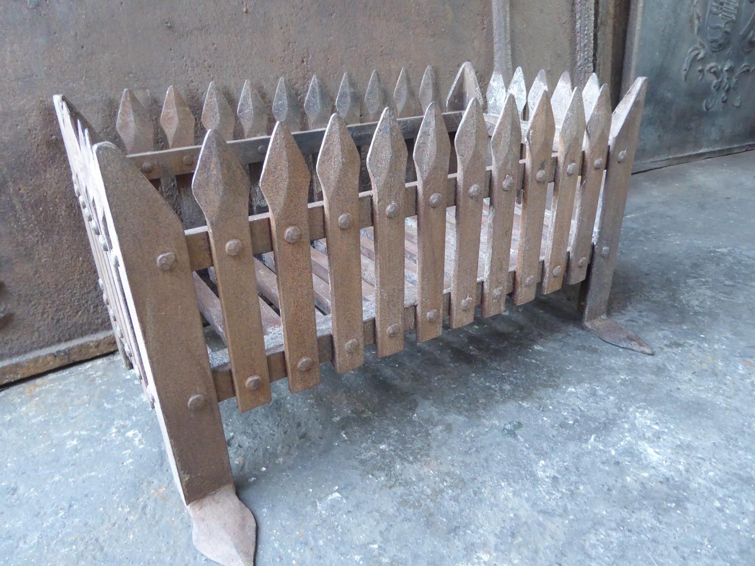 20th Century English Neo Gothic Style Fireplace Grate, Fire Grate For Sale