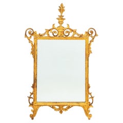 Miroir en bois doré de style néoclassique anglais