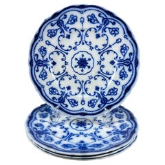 Assiettes à fleurs bleues à motif Conway de New Wharf Pottery, vers 1890, S/4