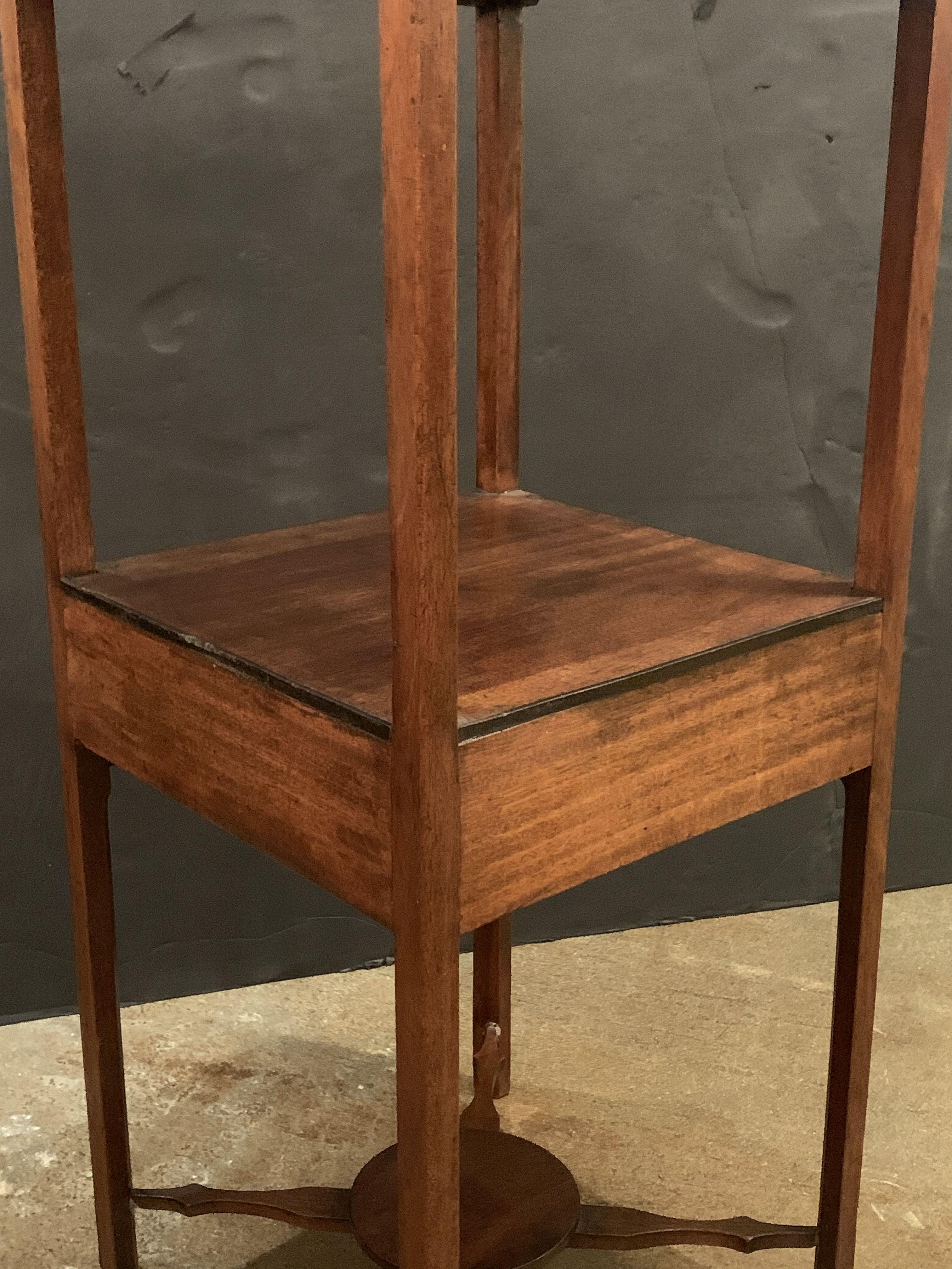 English Nightstand or Bedside Table of Mahogany with One Drawer For Sale 5