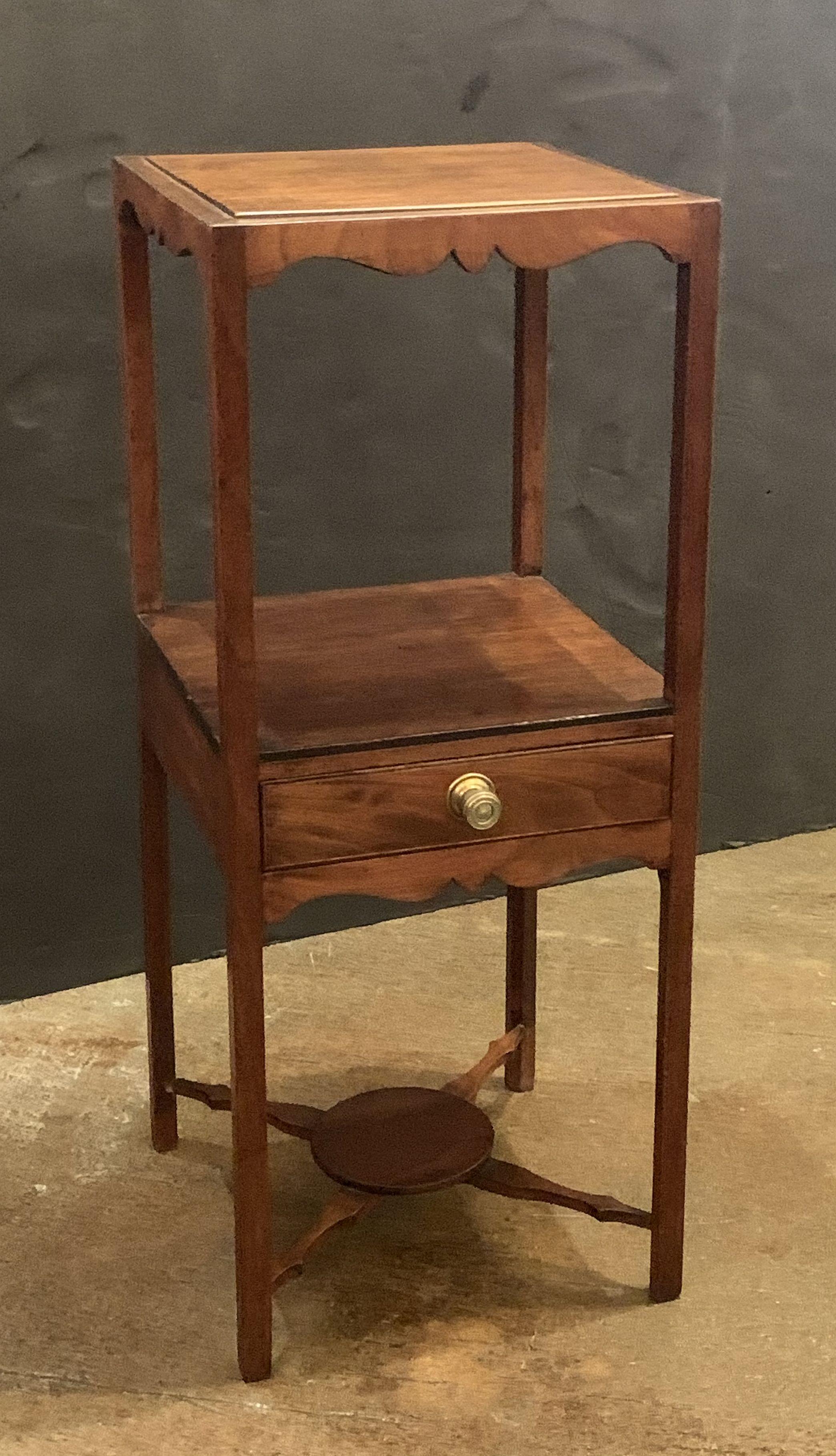 English Nightstand or Bedside Table of Mahogany with One Drawer For Sale 8