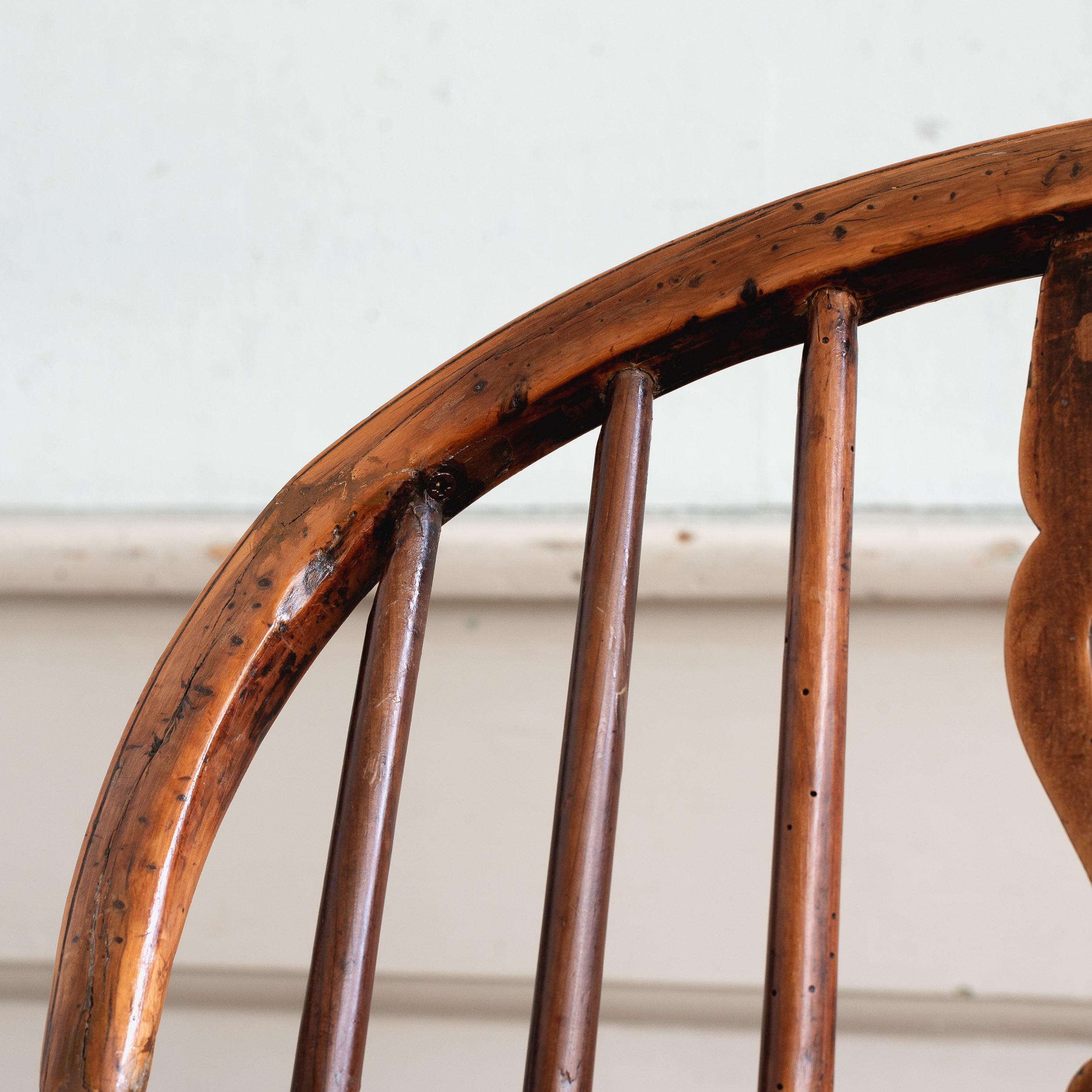 Elm English Nineteenth Century Double-Bow Yew Windsor Chair