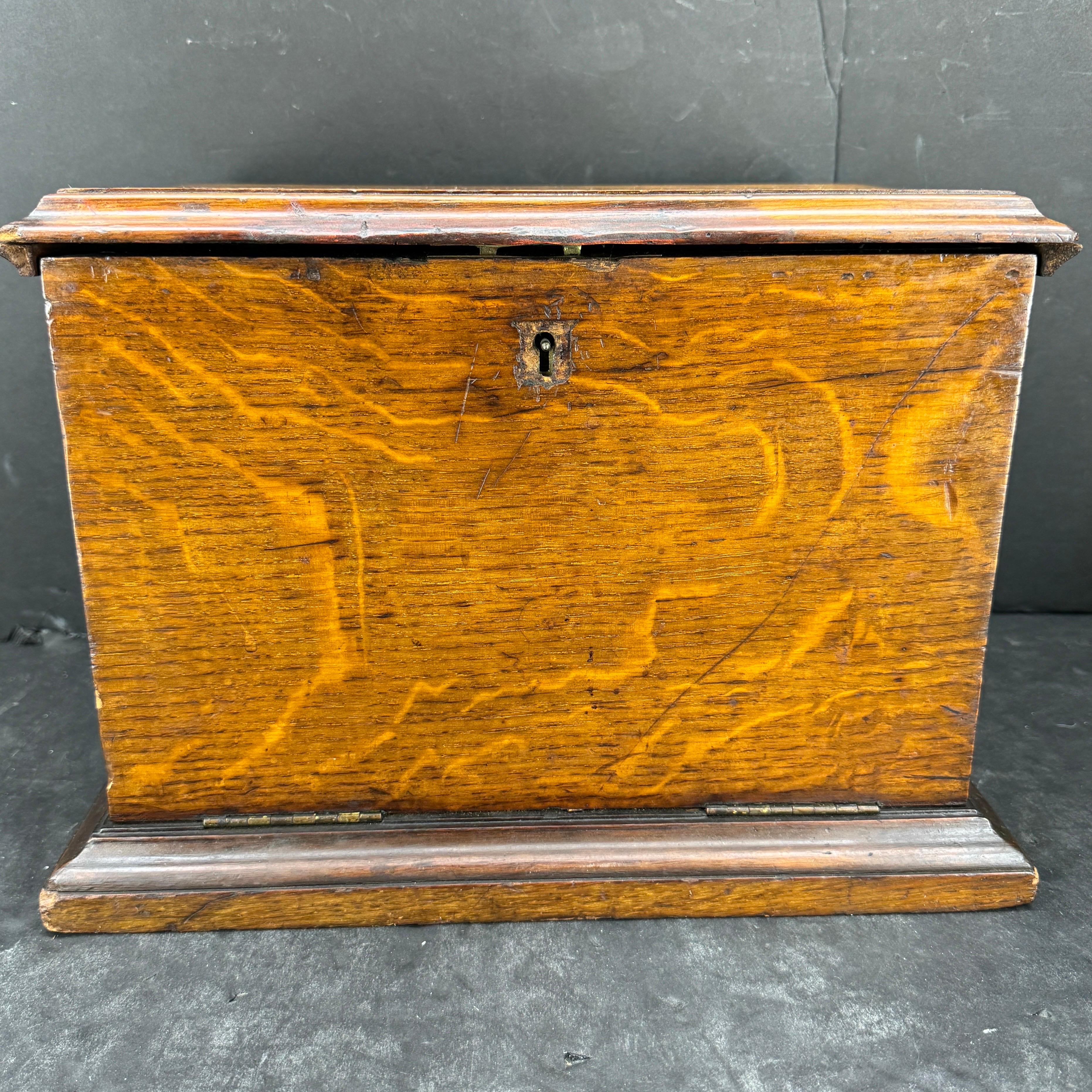 Englisch Notary Travel Mail Desk Korrespondenzkasten, um 1910 im Zustand „Gut“ im Angebot in Haddonfield, NJ