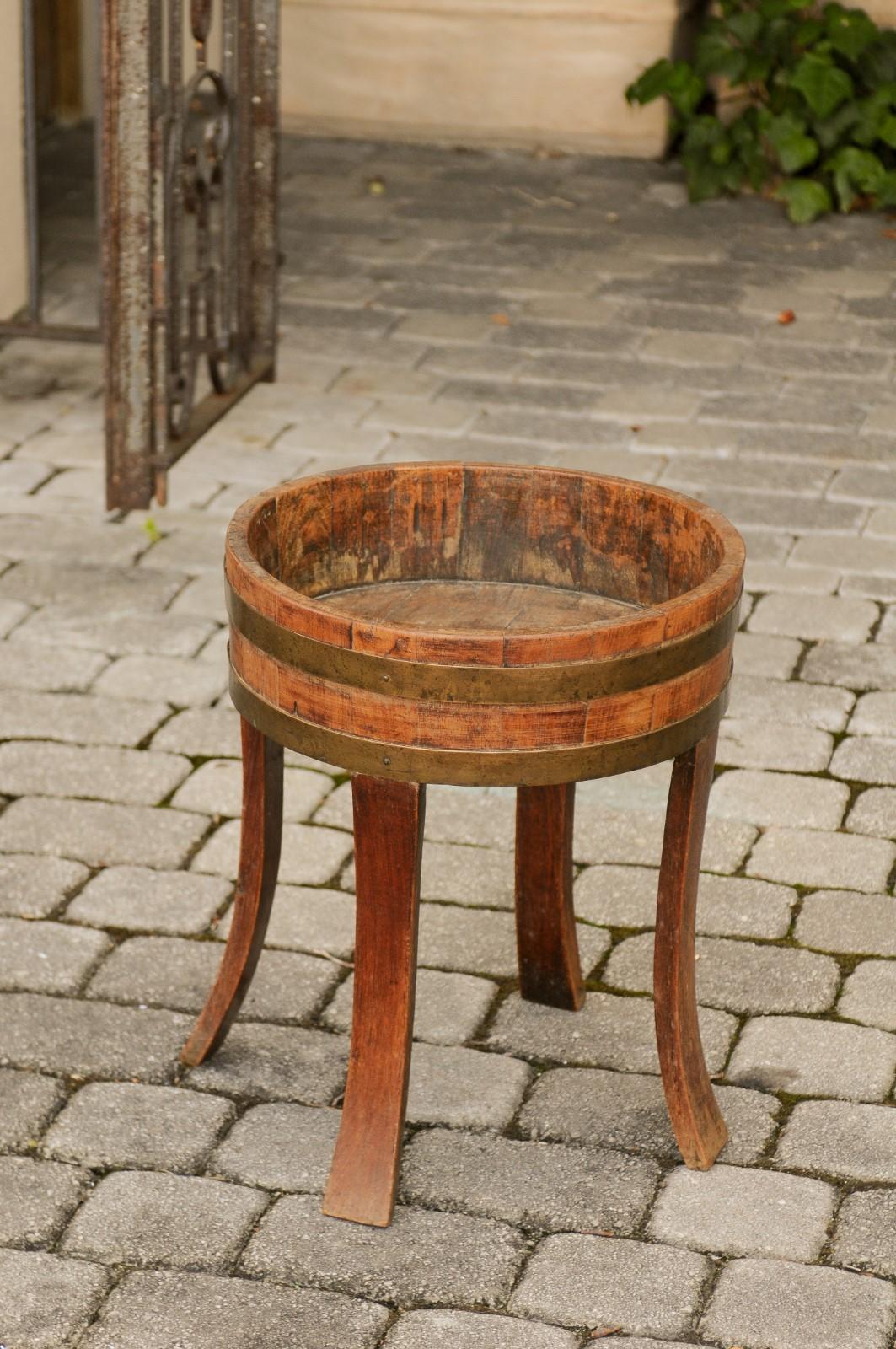 Rustic English Oak 1880s Circular Planter with Brass Braces Mounted on Splaying Legs For Sale