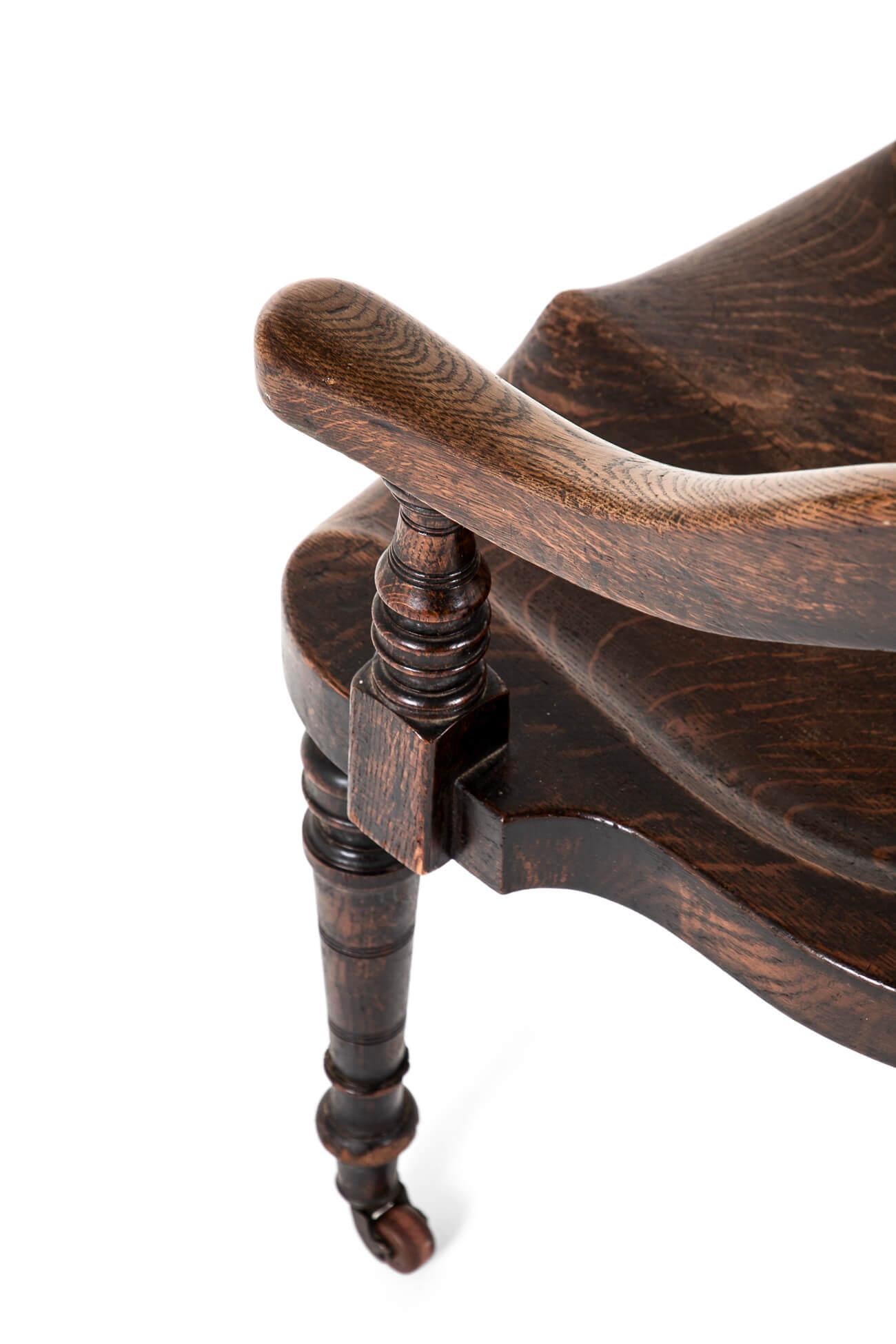 Chaise de bureau ancienne en Oak Oak en vente 3