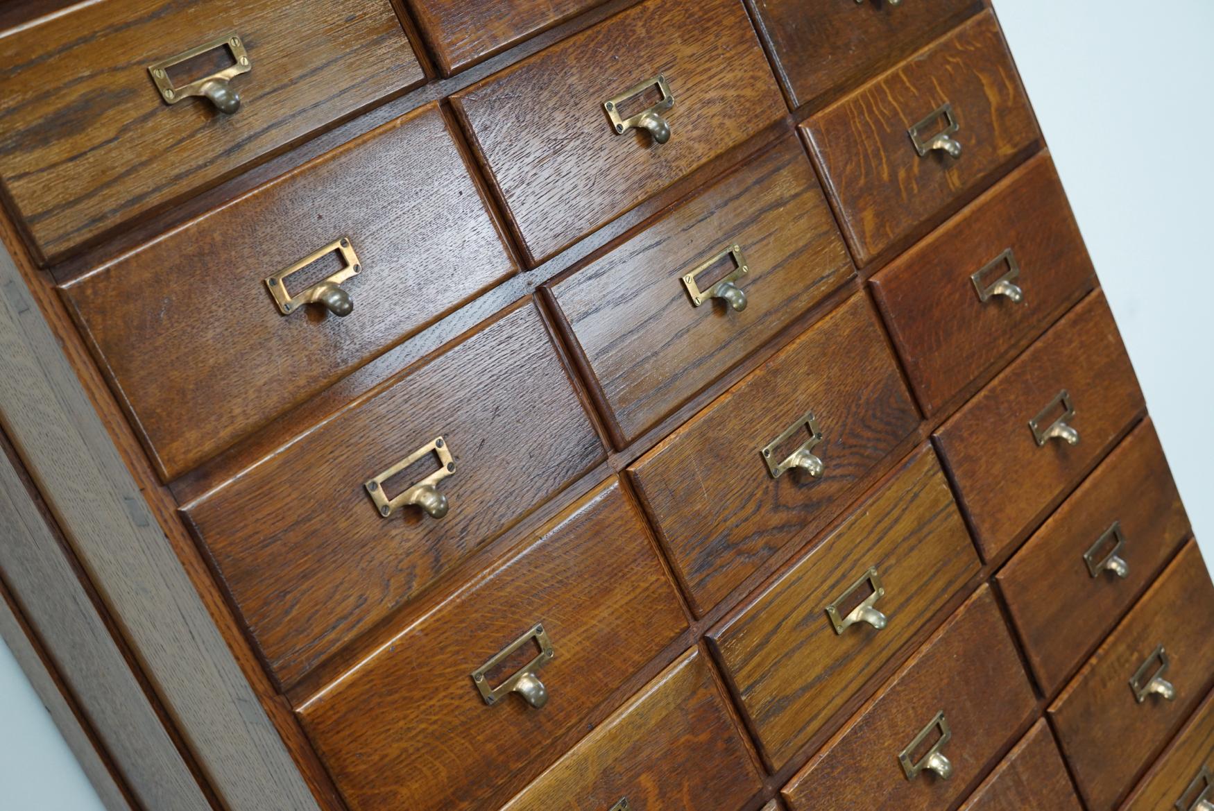 Mid-20th Century English Oak Apothecary Cabinet / Filing Cabinet, circa 1930s