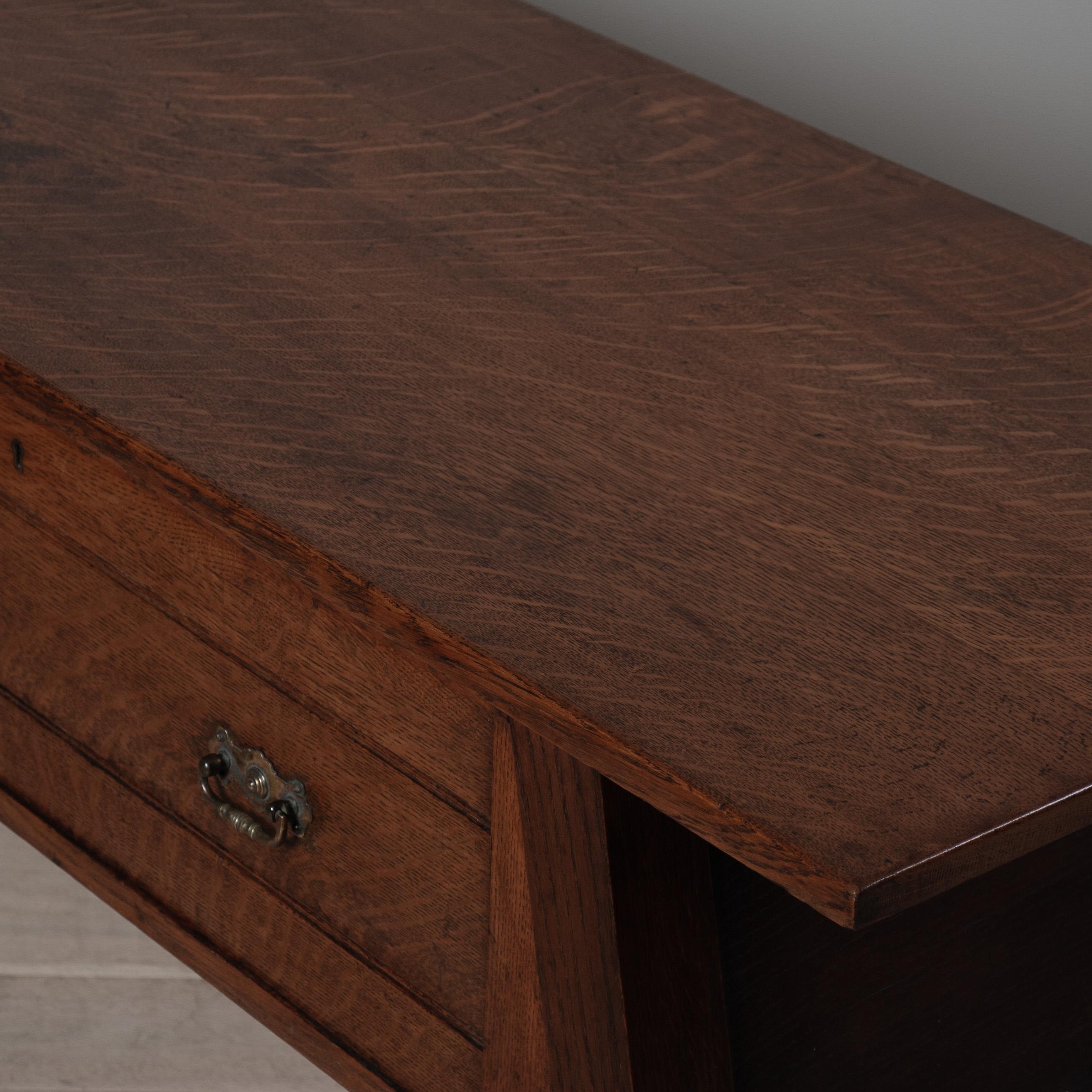 20ième siècle Table console Arts & Crafts en Oak Oak anglais en vente