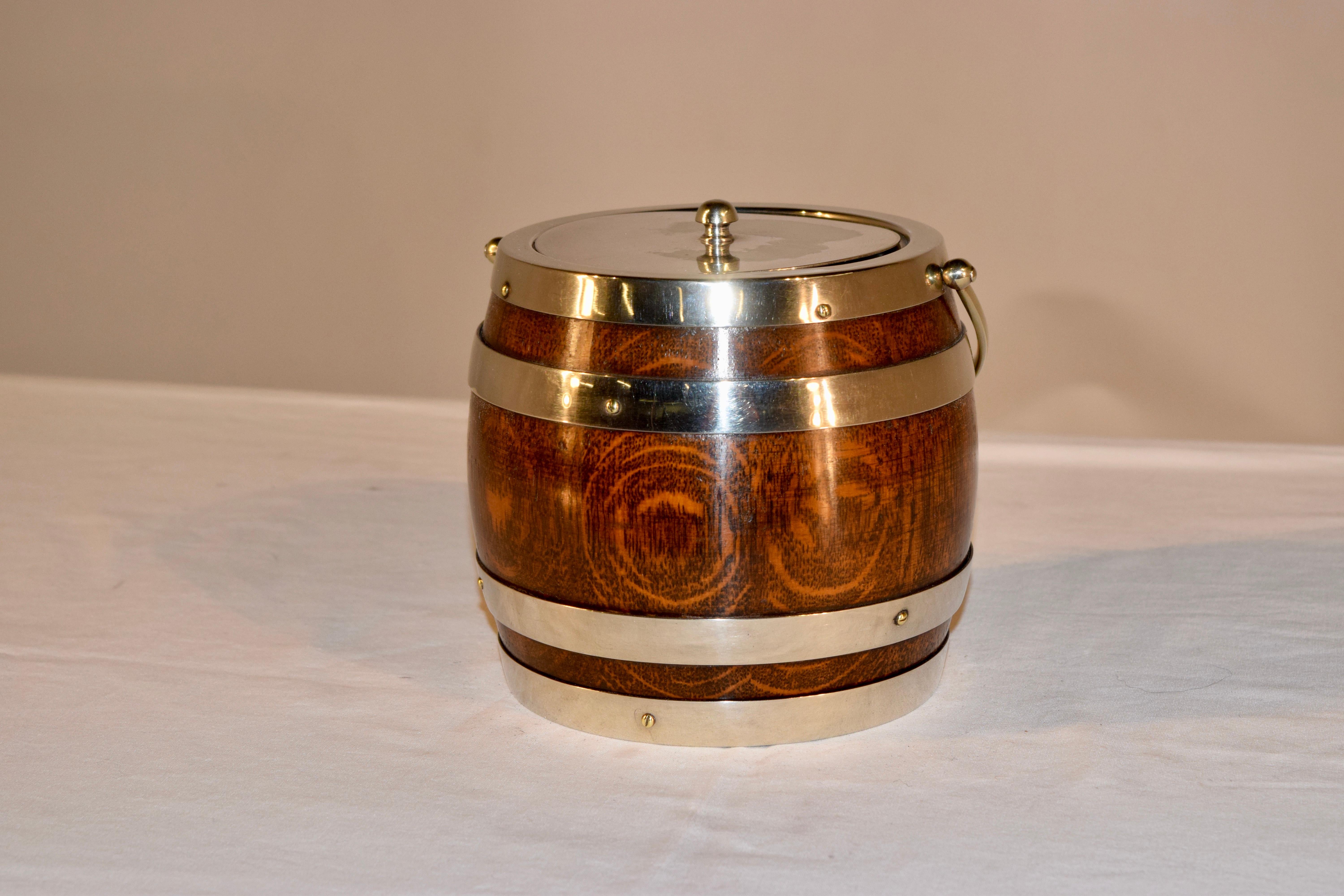 Edwardian English Oak Biscuit Barrel, circa 1900