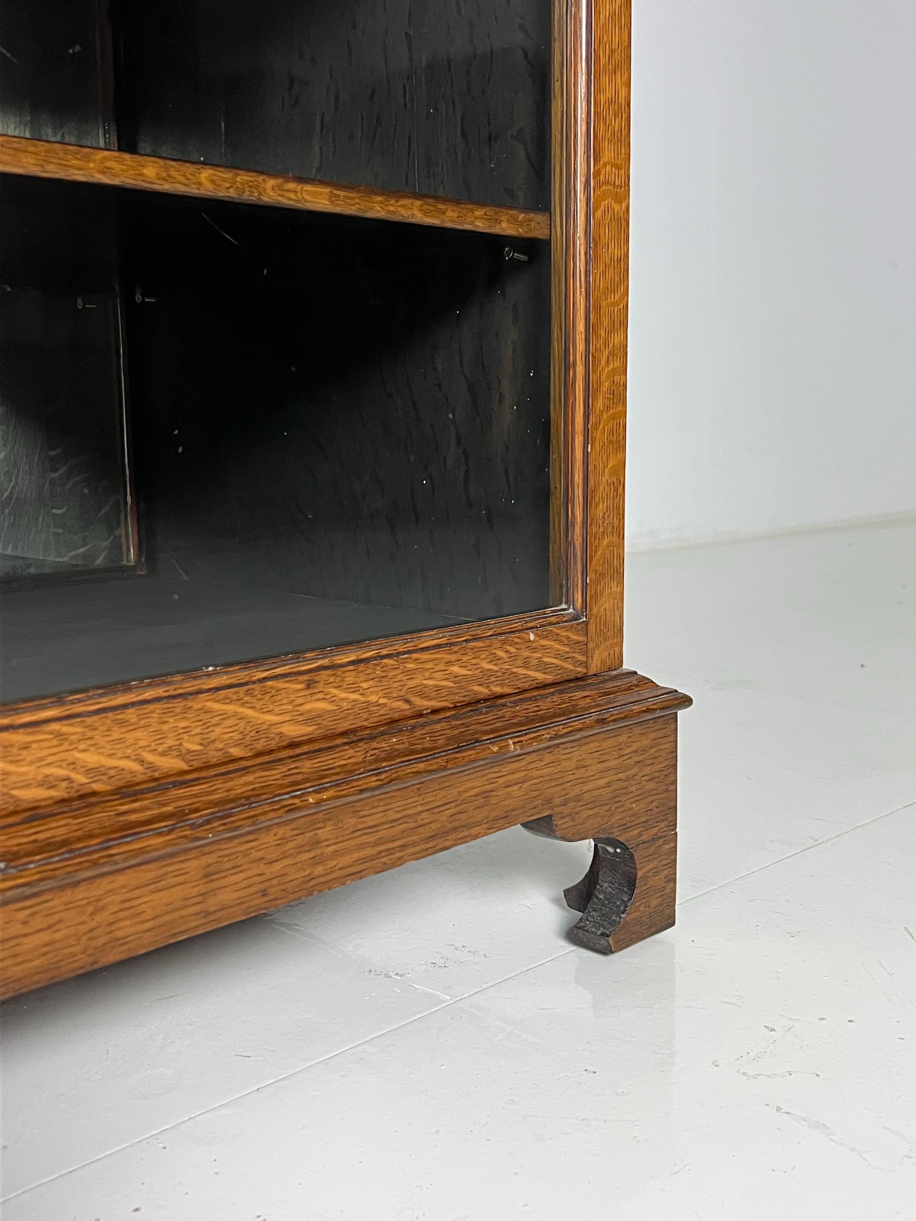 English oak bookcase For Sale 9