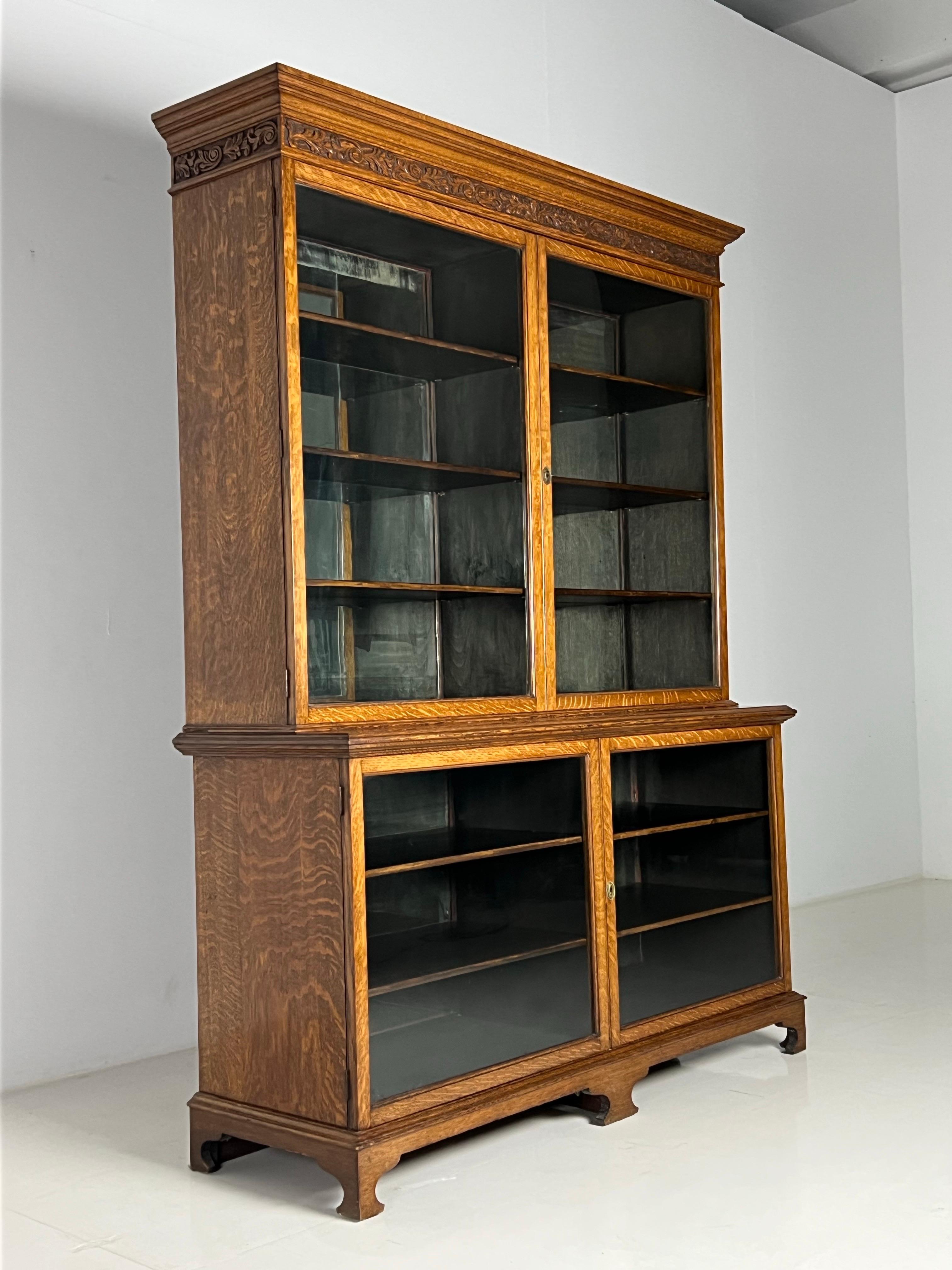 English oak bookcase For Sale 14