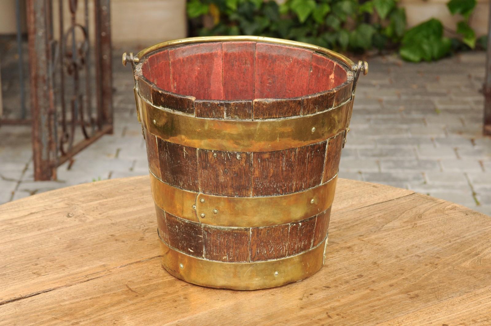 English Oak Bucket with Brass Handle and Horizontal Braces, circa 1880 For Sale 6