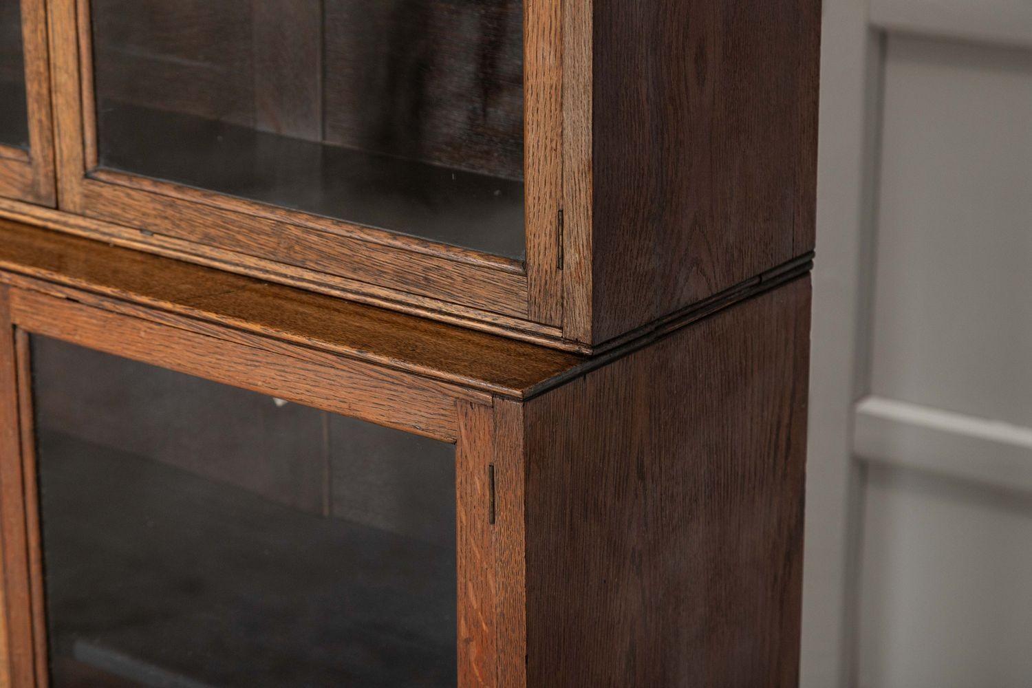 Libreria modulare smaltata in Oak Oak intagliato inglese in vendita 8