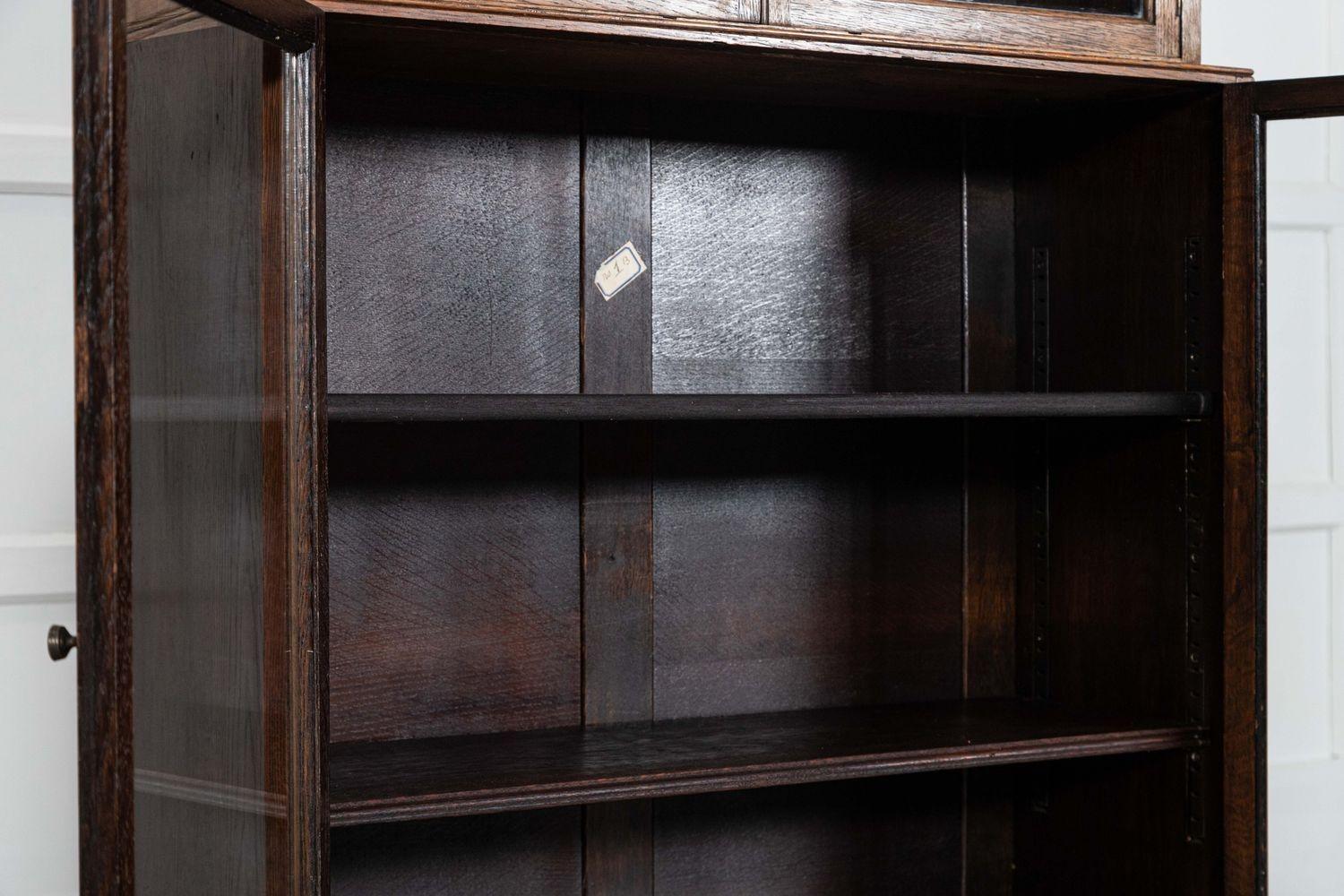 Libreria modulare smaltata in Oak Oak intagliato inglese in vendita 9