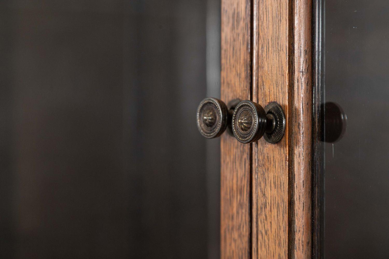 Libreria modulare smaltata in Oak Oak intagliato inglese in vendita 3