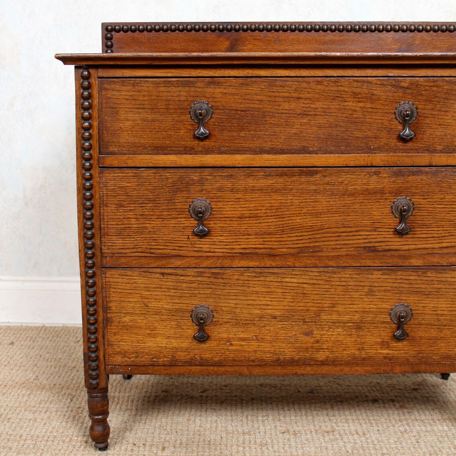 English Oak Chest of Drawers Arts & Crafts In Good Condition In Newcastle upon Tyne, GB