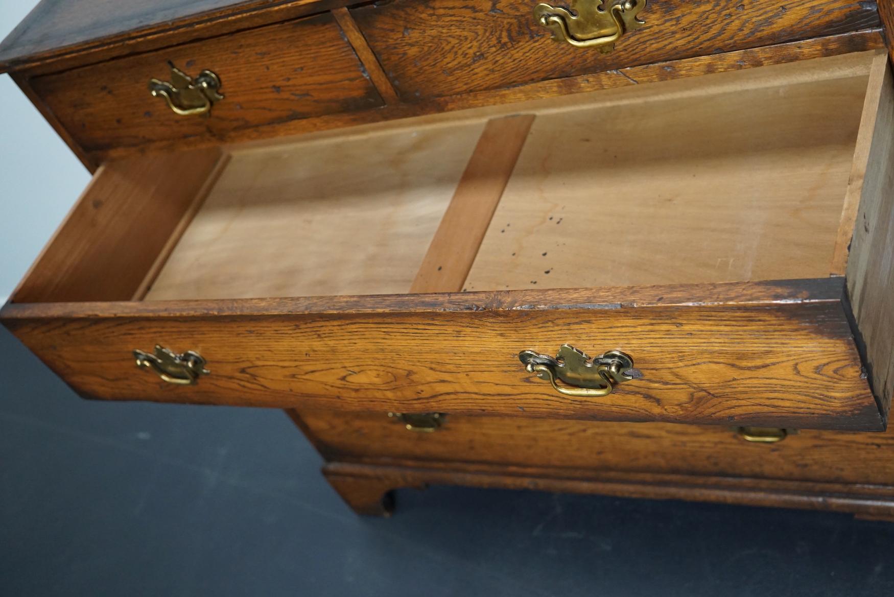 English Oak Chest of Drawers, Early 20th Century 8