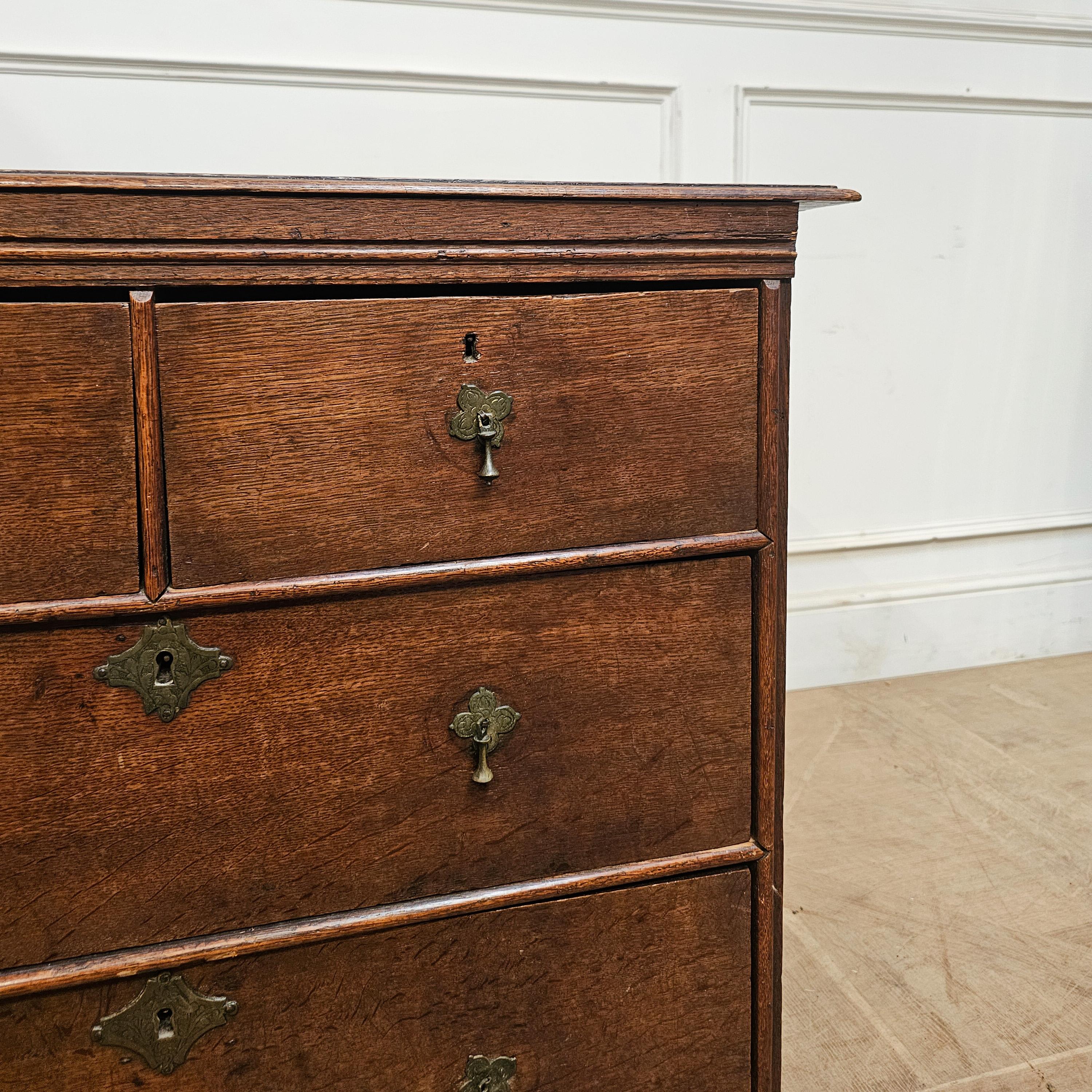 Giorgio II Cassettiera in Oak inglese in vendita