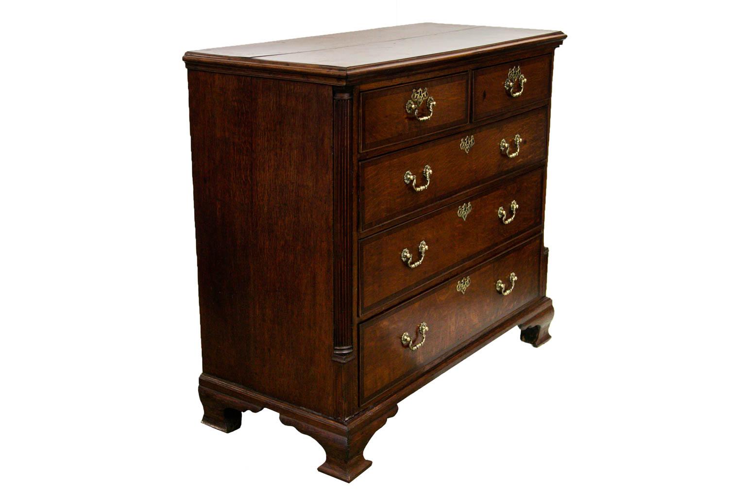 English Oak Chest of Drawers For Sale 1
