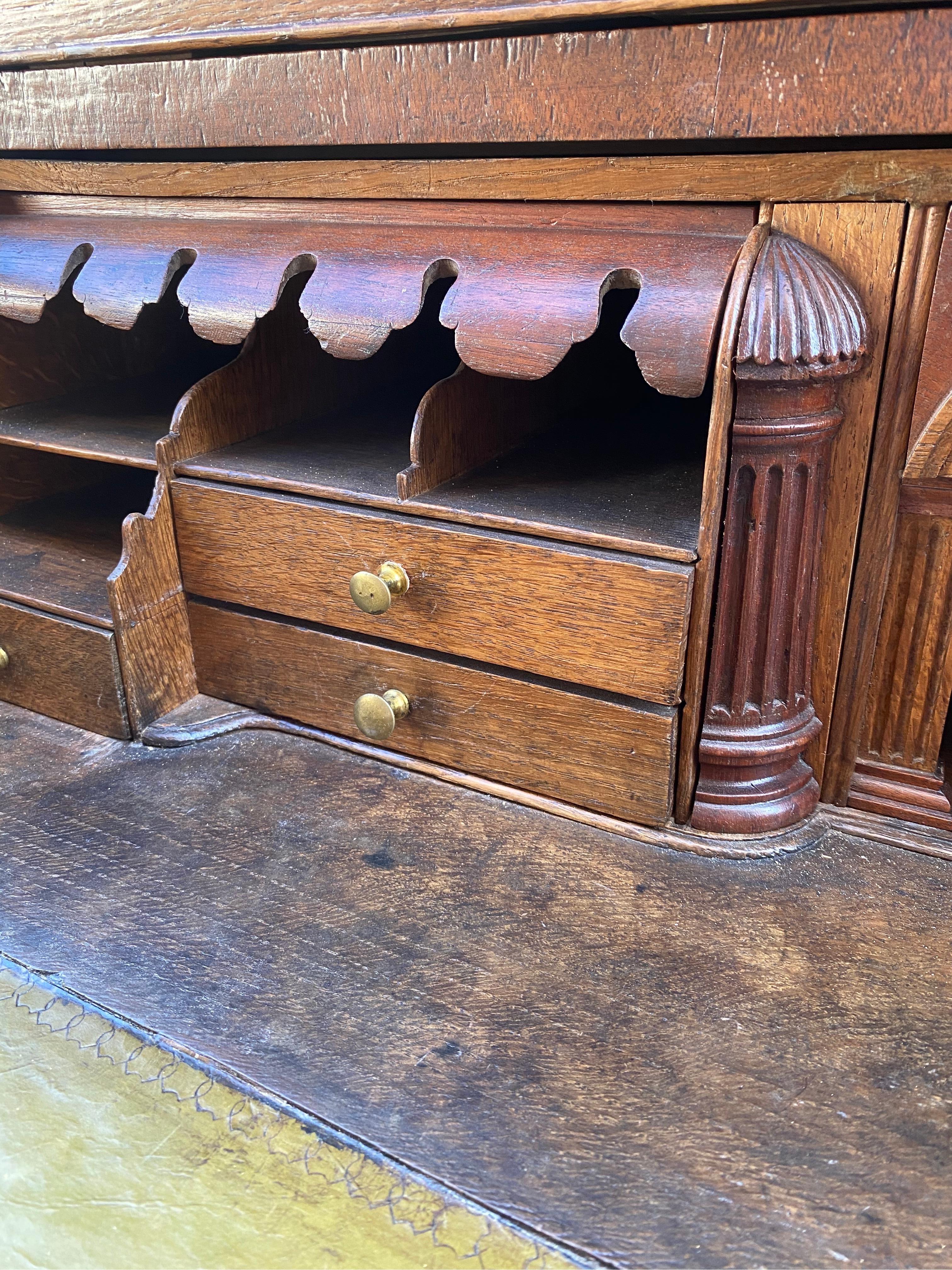 English Oak Chest with Br In Good Condition In Charleston, SC