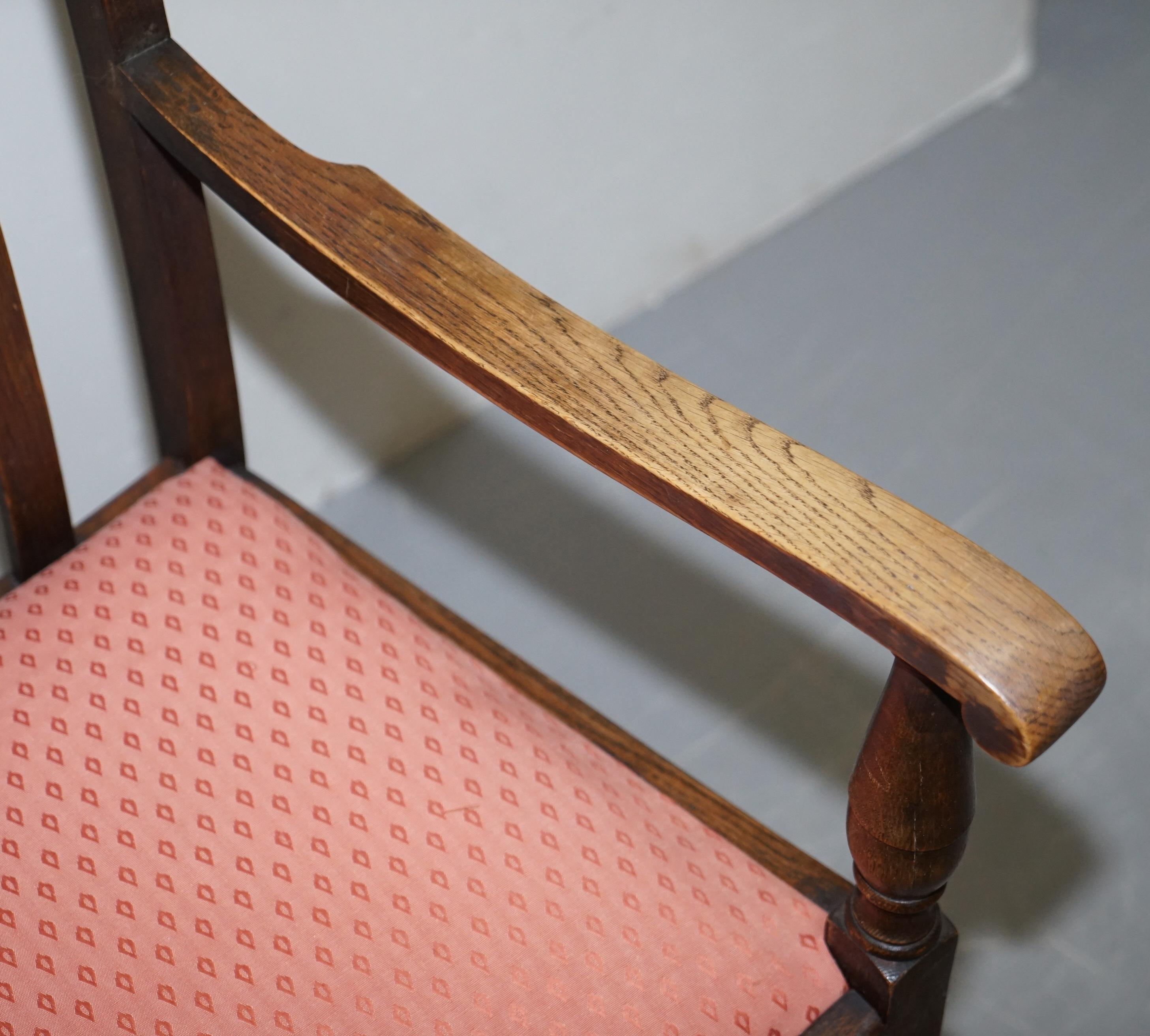 Hand-Crafted English Oak circa 1940s Carver Occasional Armchair Lovely Timber Patina For Sale
