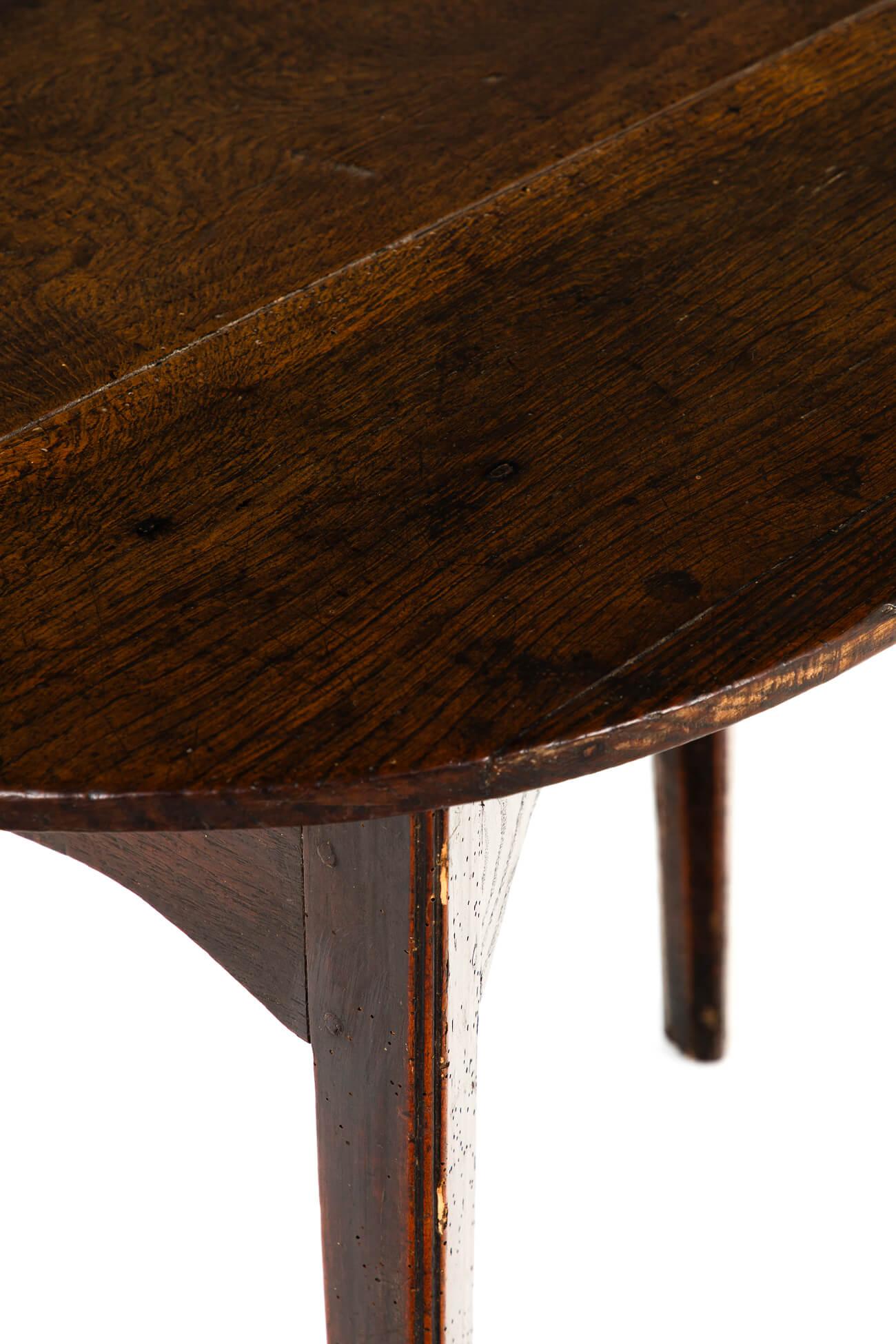 English Oak Cricket Table 3