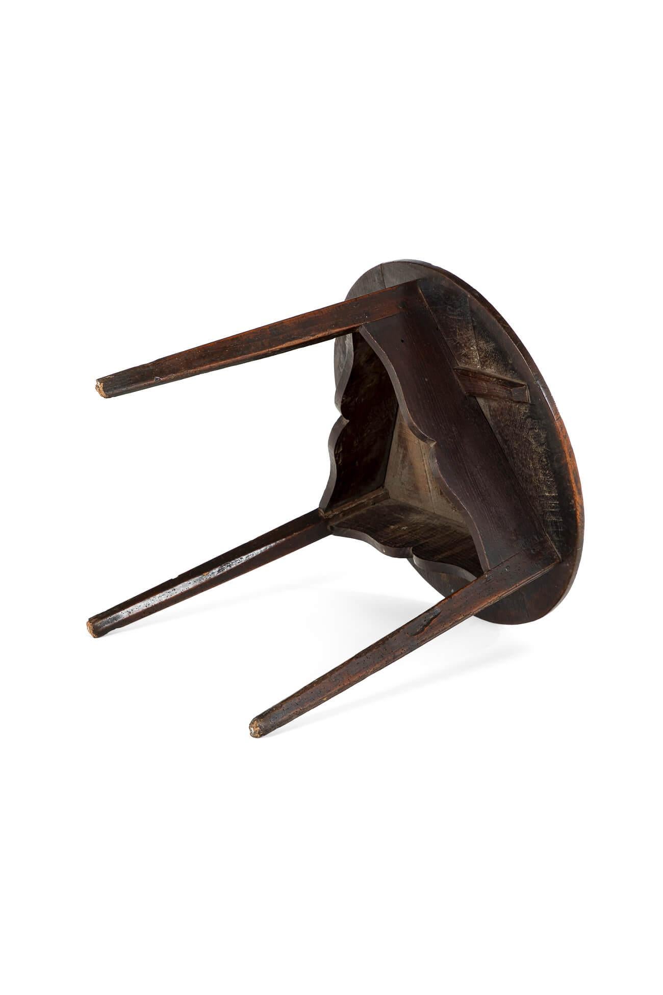 English Oak Cricket Table 5
