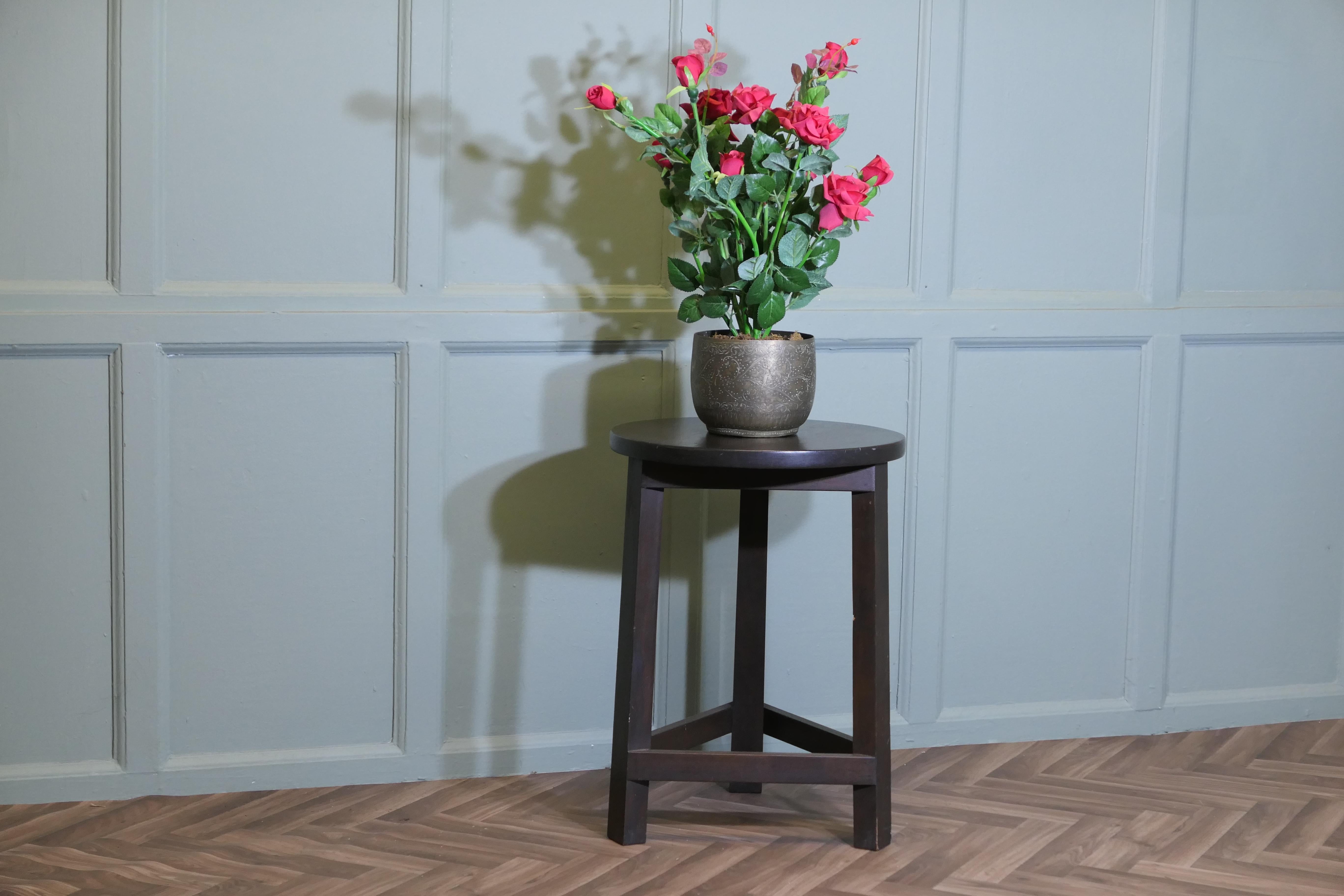 English Oak Cricket Table Roble en venta