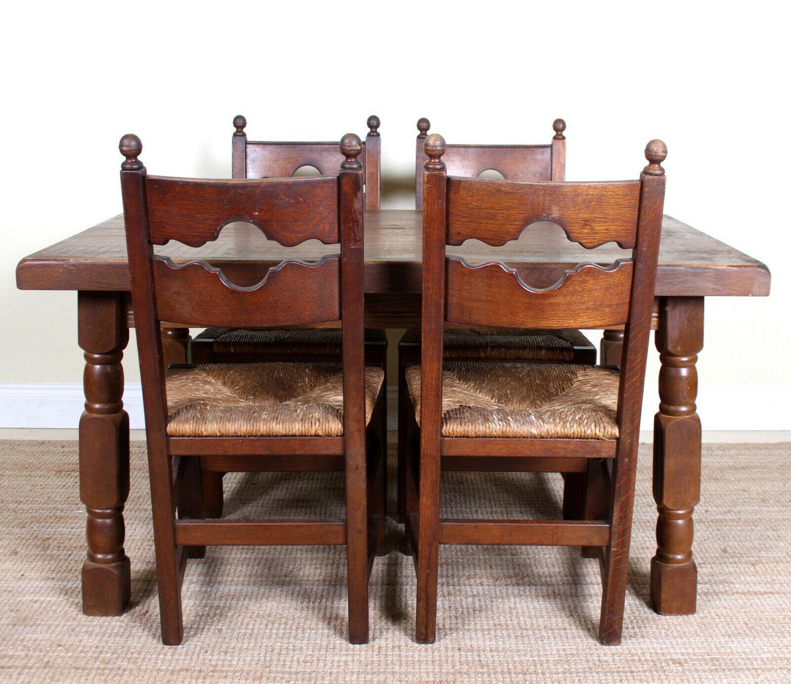 20th Century English Oak Dining Table and 4 Chairs Country Arts & Crafts Rustic Rush Country For Sale