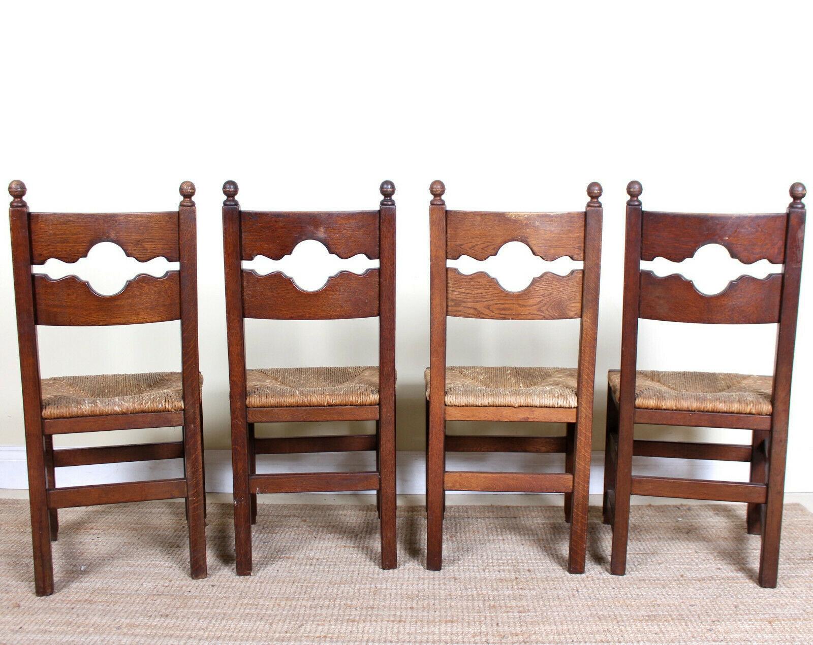 English Oak Dining Table and 4 Chairs Country Arts & Crafts Rustic Rush Country For Sale 5