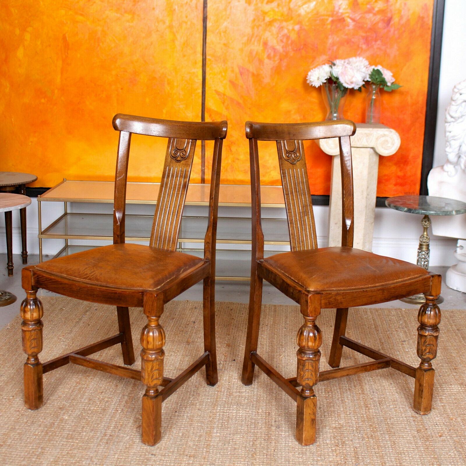 English Oak Dining Table and 4 Chairs In Good Condition In Newcastle upon Tyne, GB