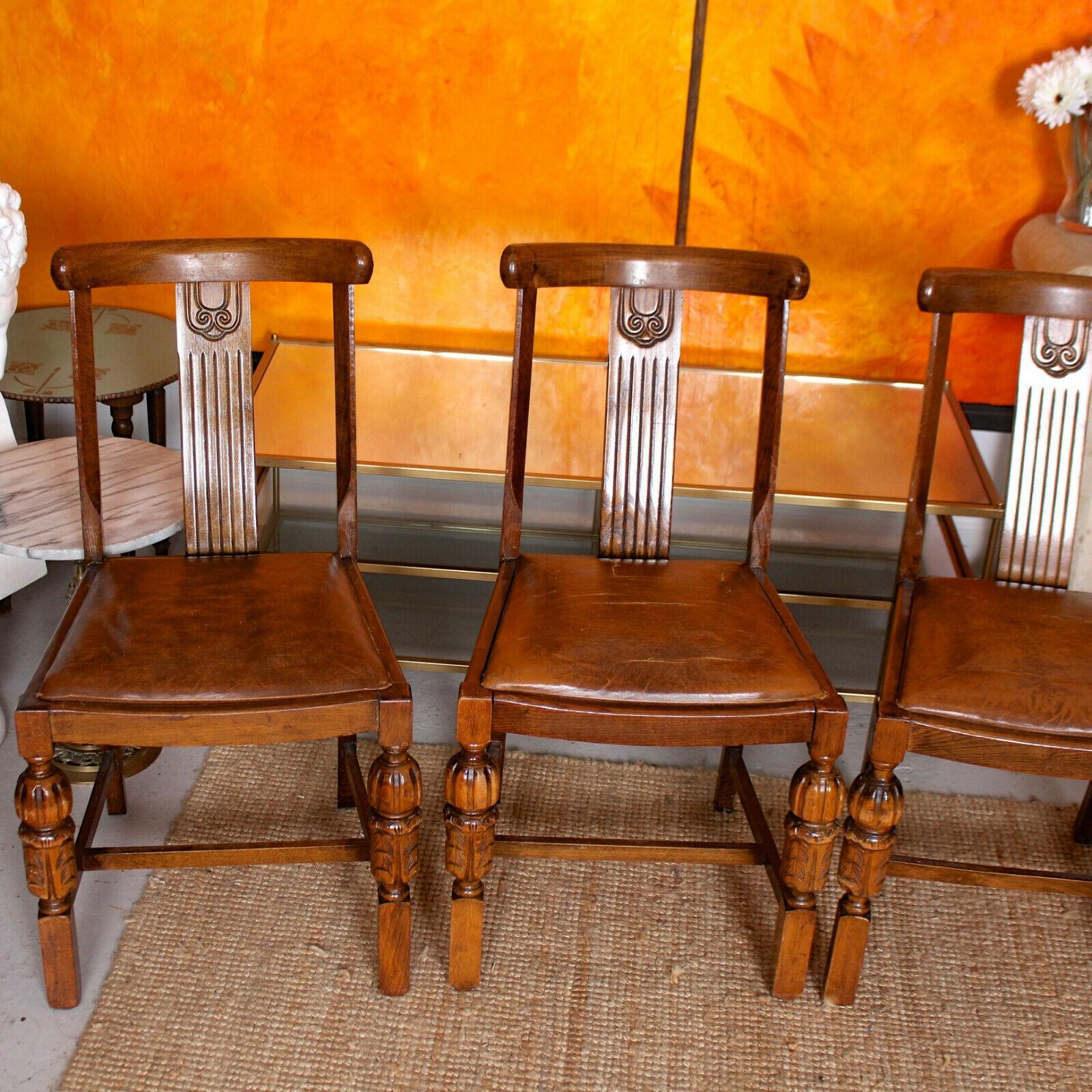 English Oak Dining Table and 4 Chairs 2