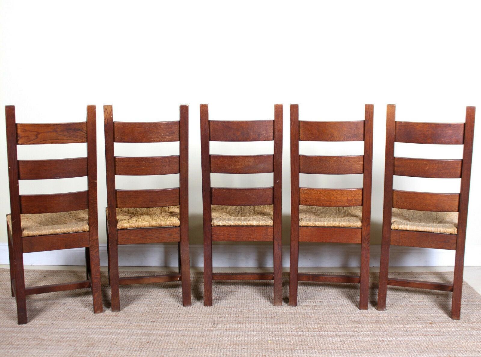 English Oak Dining Table and 5 Chairs Country Arts & Crafts Rustic Rush Country For Sale 2