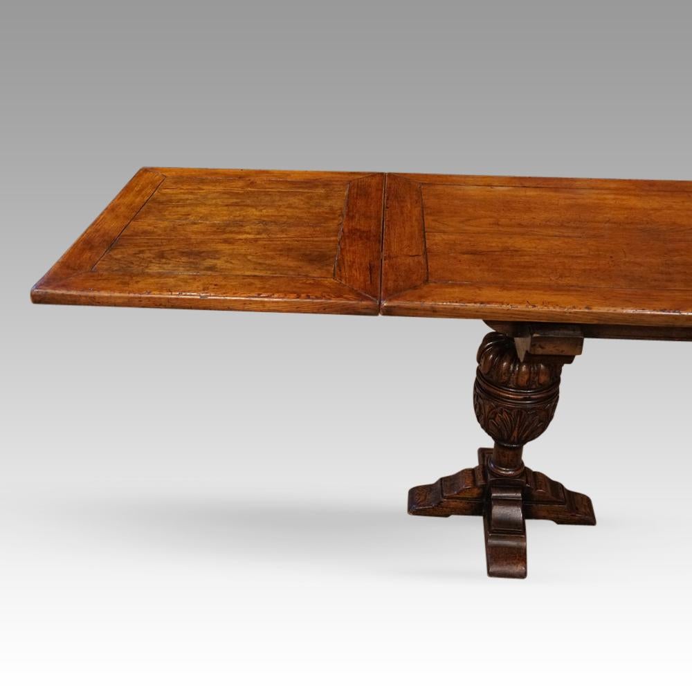 Early 20th Century English oak draw leaf refectory dining table 
