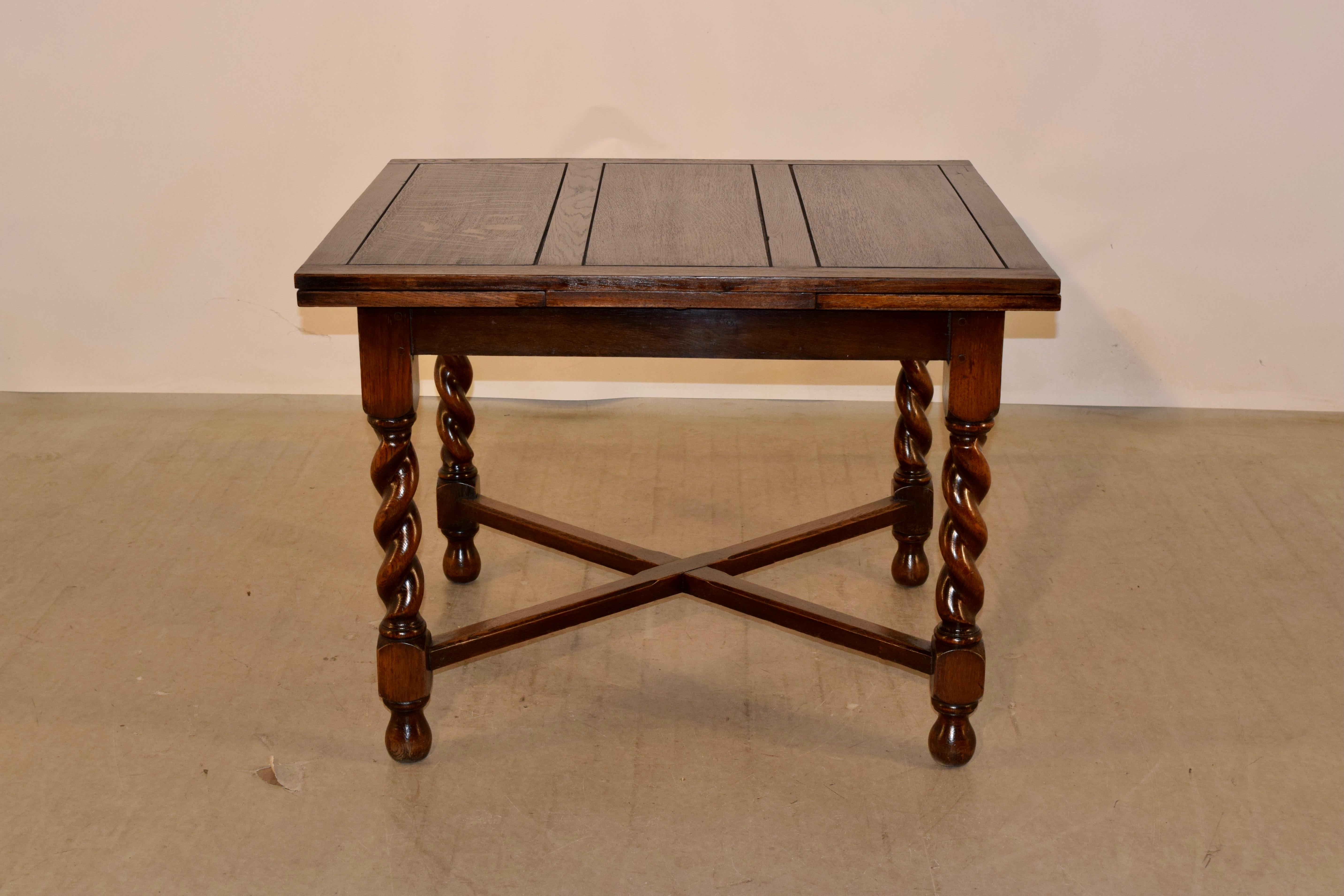 what is a draw leaf table